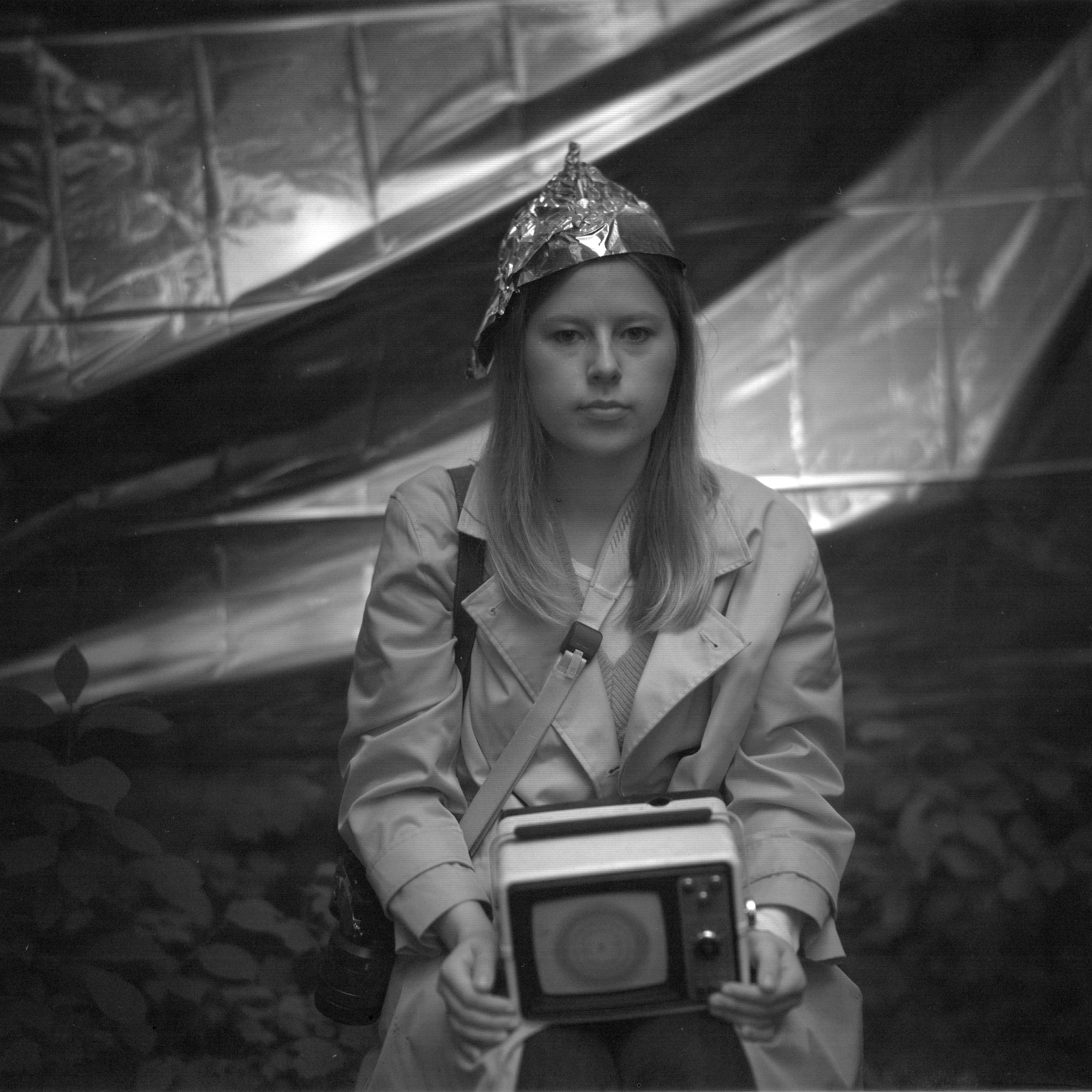 Ремонт головы с помощью Фольги и Буратино. Roman Hodirev is an esoteriologist, multidisciplinary artist, photographer and musician. Saint Petersburg, Riga