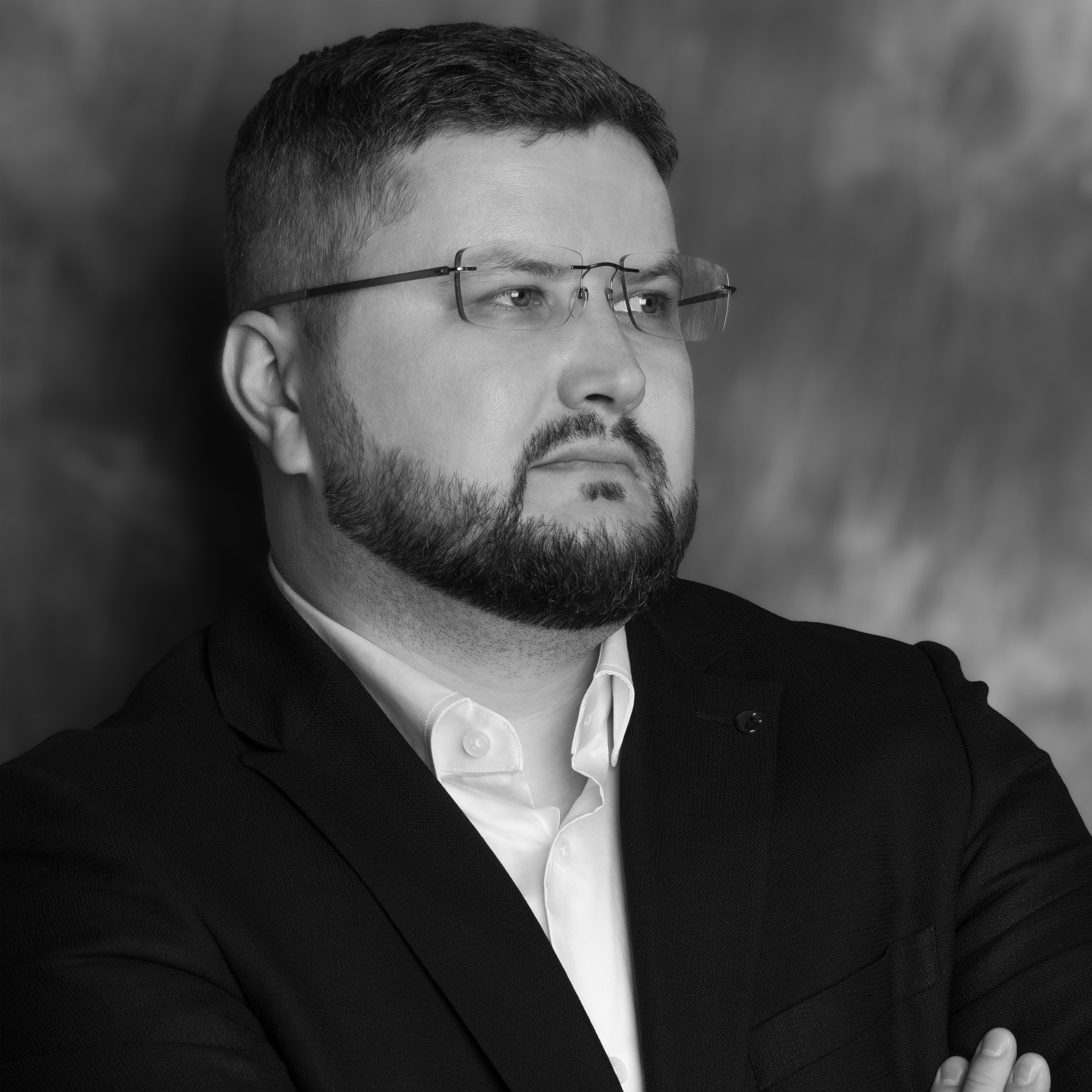 Портретная фотосессияСемейная фотосессияДетская фотосессияЛюбовная/Love-story фотосессияСвадебная фотосессияФотосессия для помолвкиПрофессиональный/деловой портретРекламная/коммерческая фотосессияФотосессия продукции (товары)Фотосессия моды (fashion)Бьюти-съемка (красота, макро-детали лица)Фотосессия lifestyle (повседневная жизнь, атмосфера)Фотосессия в полёте/авиационная (иногда отдельно как аэросъемка)Пейзажная/ландшафтная фотосессияАрхитектурная фотосессияАнфас/студийная фотосессияНю-фотосессия (с оговорками об этике и согласии)Фотосессия для артистов/музыкантовФотосессия для блогеров и инфлюенсеровФотосессия в стиле ретро/винтажЭко- и концептуальная съемка (арт-иллюстративная)Фотосессия для мероприятий (часто как репортажная)Aerial/дрон-съемка (в сочетании с портретной или пейзажной частью)Инфографическая/презентационная фотосессия (для презентаций и каталогов)