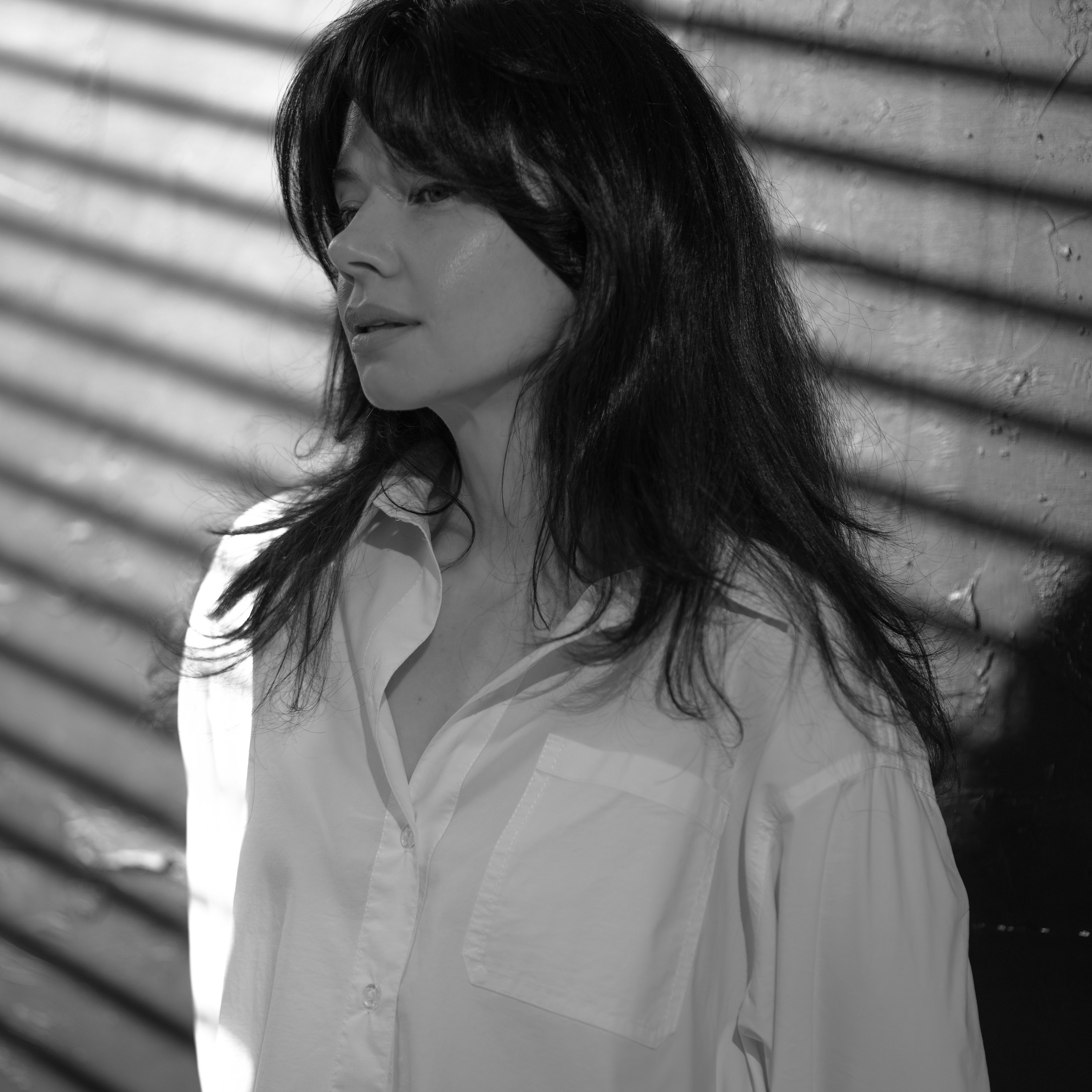 Портретная фотосессияСемейная фотосессияДетская фотосессияЛюбовная/Love-story фотосессияСвадебная фотосессияФотосессия для помолвкиПрофессиональный/деловой портретРекламная/коммерческая фотосессияФотосессия продукции (товары)Фотосессия моды (fashion)Бьюти-съемка (красота, макро-детали лица)Фотосессия lifestyle (повседневная жизнь, атмосфера)Фотосессия в полёте/авиационная (иногда отдельно как аэросъемка)Пейзажная/ландшафтная фотосессияАрхитектурная фотосессияАнфас/студийная фотосессияНю-фотосессия (с оговорками об этике и согласии)Фотосессия для артистов/музыкантовФотосессия для блогеров и инфлюенсеровФотосессия в стиле ретро/винтажЭко- и концептуальная съемка (арт-иллюстративная)Фотосессия для мероприятий (часто как репортажная)Aerial/дрон-съемка (в сочетании с портретной или пейзажной частью)Инфографическая/презентационная фотосессия (для презентаций и каталогов)