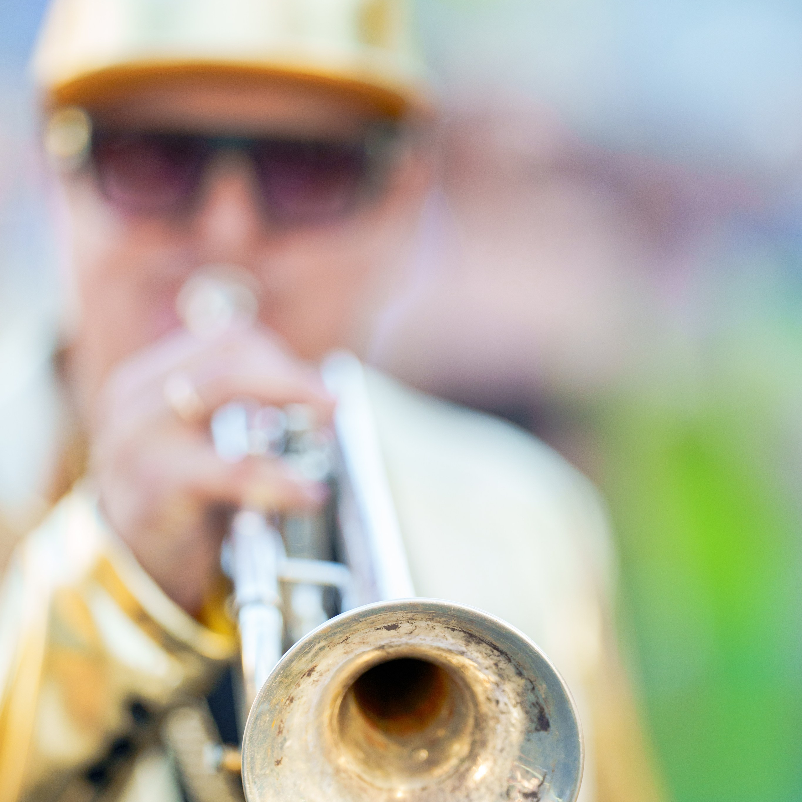 Портретная фотосессияСемейная фотосессияДетская фотосессияЛюбовная/Love-story фотосессияСвадебная фотосессияФотосессия для помолвкиПрофессиональный/деловой портретРекламная/коммерческая фотосессияФотосессия продукции (товары)Фотосессия моды (fashion)Бьюти-съемка (красота, макро-детали лица)Фотосессия lifestyle (повседневная жизнь, атмосфера)Фотосессия в полёте/авиационная (иногда отдельно как аэросъемка)Пейзажная/ландшафтная фотосессияАрхитектурная фотосессияАнфас/студийная фотосессияНю-фотосессия (с оговорками об этике и согласии)Фотосессия для артистов/музыкантовФотосессия для блогеров и инфлюенсеровФотосессия в стиле ретро/винтажЭко- и концептуальная съемка (арт-иллюстративная)Фотосессия для мероприятий (часто как репортажная)Aerial/дрон-съемка (в сочетании с портретной или пейзажной частью)Инфографическая/презентационная фотосессия (для презентаций и каталогов)