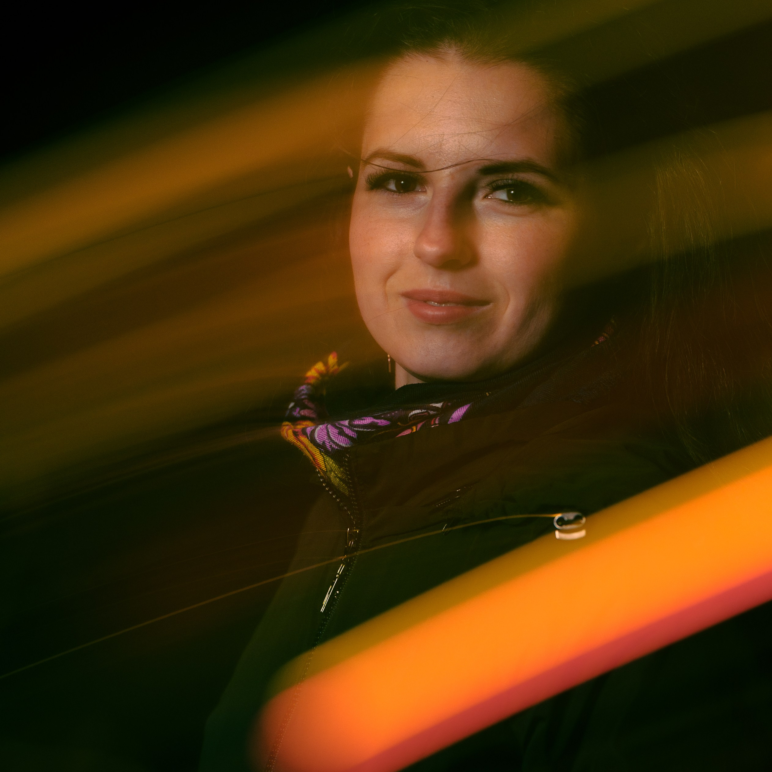 Портретная фотосессияСемейная фотосессияДетская фотосессияЛюбовная/Love-story фотосессияСвадебная фотосессияФотосессия для помолвкиПрофессиональный/деловой портретРекламная/коммерческая фотосессияФотосессия продукции (товары)Фотосессия моды (fashion)Бьюти-съемка (красота, макро-детали лица)Фотосессия lifestyle (повседневная жизнь, атмосфера)Фотосессия в полёте/авиационная (иногда отдельно как аэросъемка)Пейзажная/ландшафтная фотосессияАрхитектурная фотосессияАнфас/студийная фотосессияНю-фотосессия (с оговорками об этике и согласии)Фотосессия для артистов/музыкантовФотосессия для блогеров и инфлюенсеровФотосессия в стиле ретро/винтажЭко- и концептуальная съемка (арт-иллюстративная)Фотосессия для мероприятий (часто как репортажная)Aerial/дрон-съемка (в сочетании с портретной или пейзажной частью)Инфографическая/презентационная фотосессия (для презентаций и каталогов)