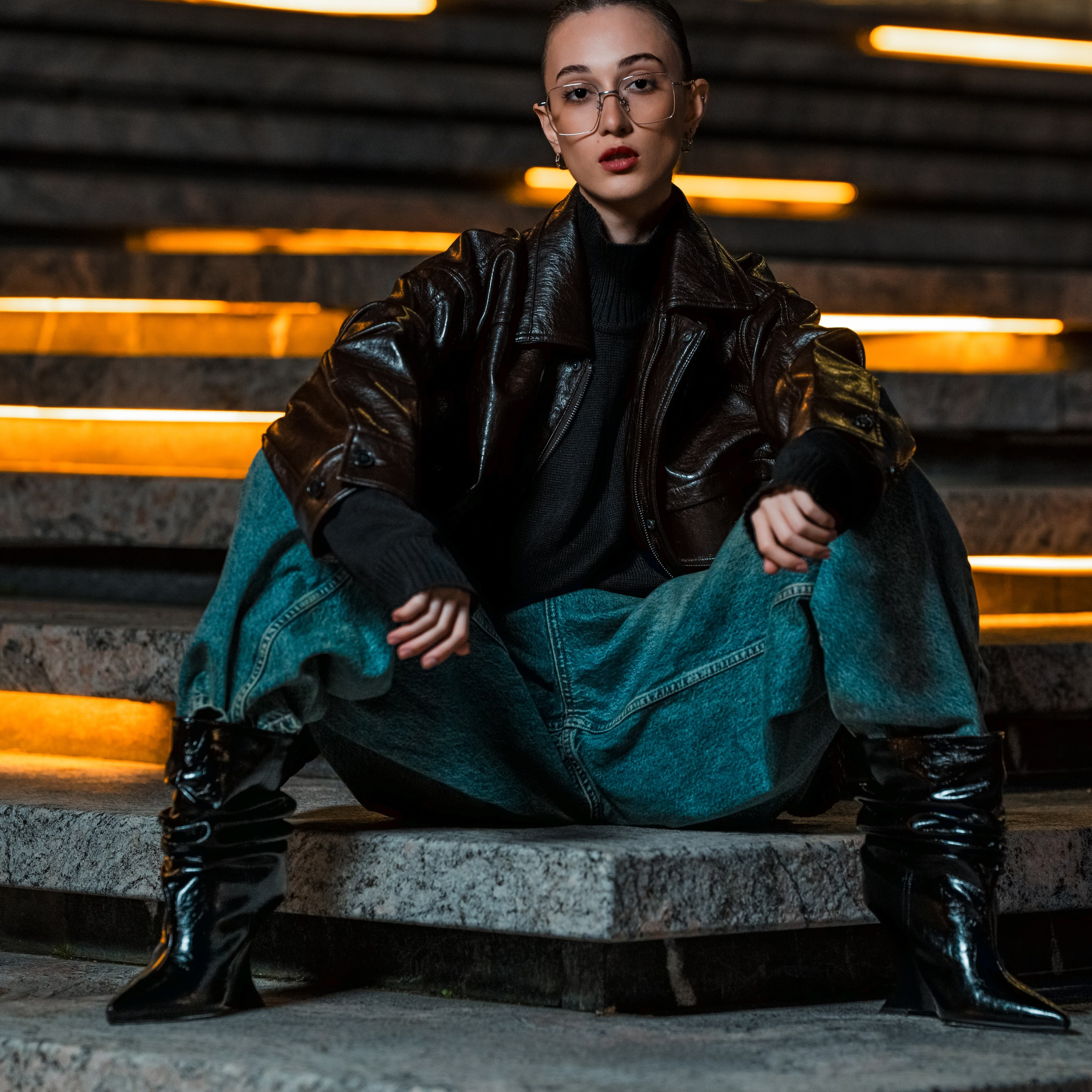 Портретная фотосессияСемейная фотосессияДетская фотосессияЛюбовная/Love-story фотосессияСвадебная фотосессияФотосессия для помолвкиПрофессиональный/деловой портретРекламная/коммерческая фотосессияФотосессия продукции (товары)Фотосессия моды (fashion)Бьюти-съемка (красота, макро-детали лица)Фотосессия lifestyle (повседневная жизнь, атмосфера)Фотосессия в полёте/авиационная (иногда отдельно как аэросъемка)Пейзажная/ландшафтная фотосессияАрхитектурная фотосессияАнфас/студийная фотосессияНю-фотосессия (с оговорками об этике и согласии)Фотосессия для артистов/музыкантовФотосессия для блогеров и инфлюенсеровФотосессия в стиле ретро/винтажЭко- и концептуальная съемка (арт-иллюстративная)Фотосессия для мероприятий (часто как репортажная)Aerial/дрон-съемка (в сочетании с портретной или пейзажной частью)Инфографическая/презентационная фотосессия (для презентаций и каталогов)