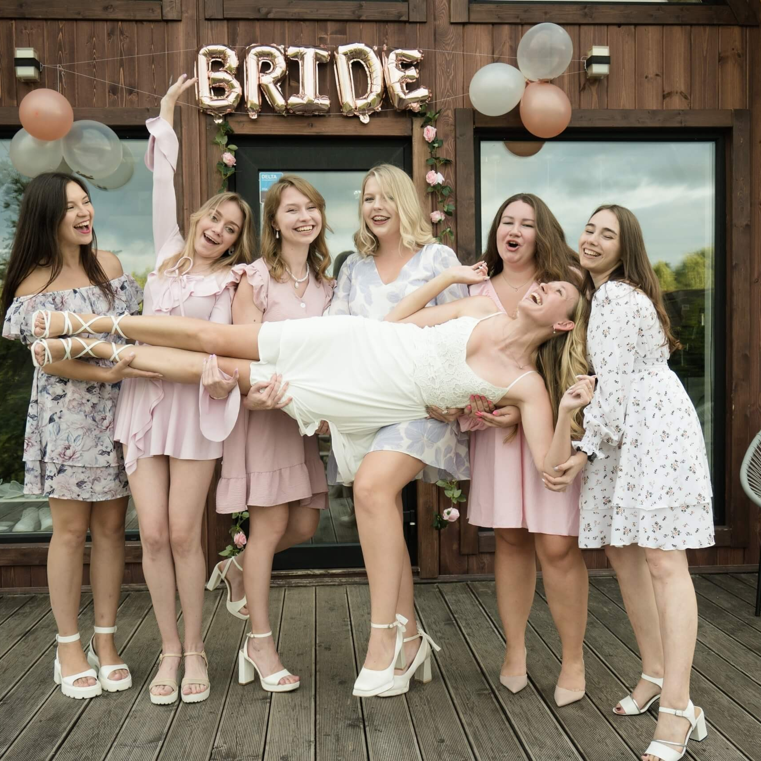 Треугольный коттедж на 6 человек с чаном и баней — Афрейм в подмосковье в аренду