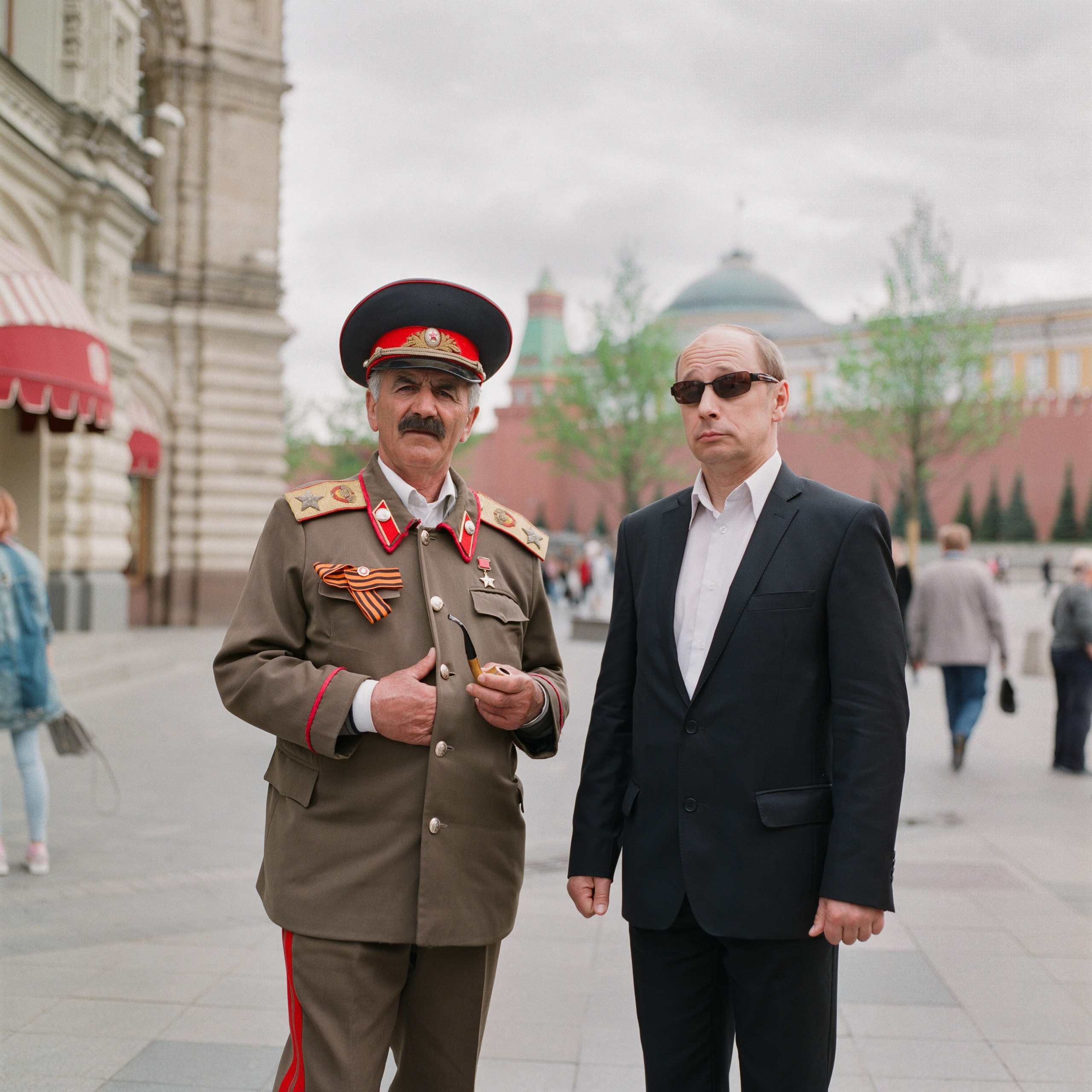 Русский проспект. Not an artist, but photographer. Ivan birdman
