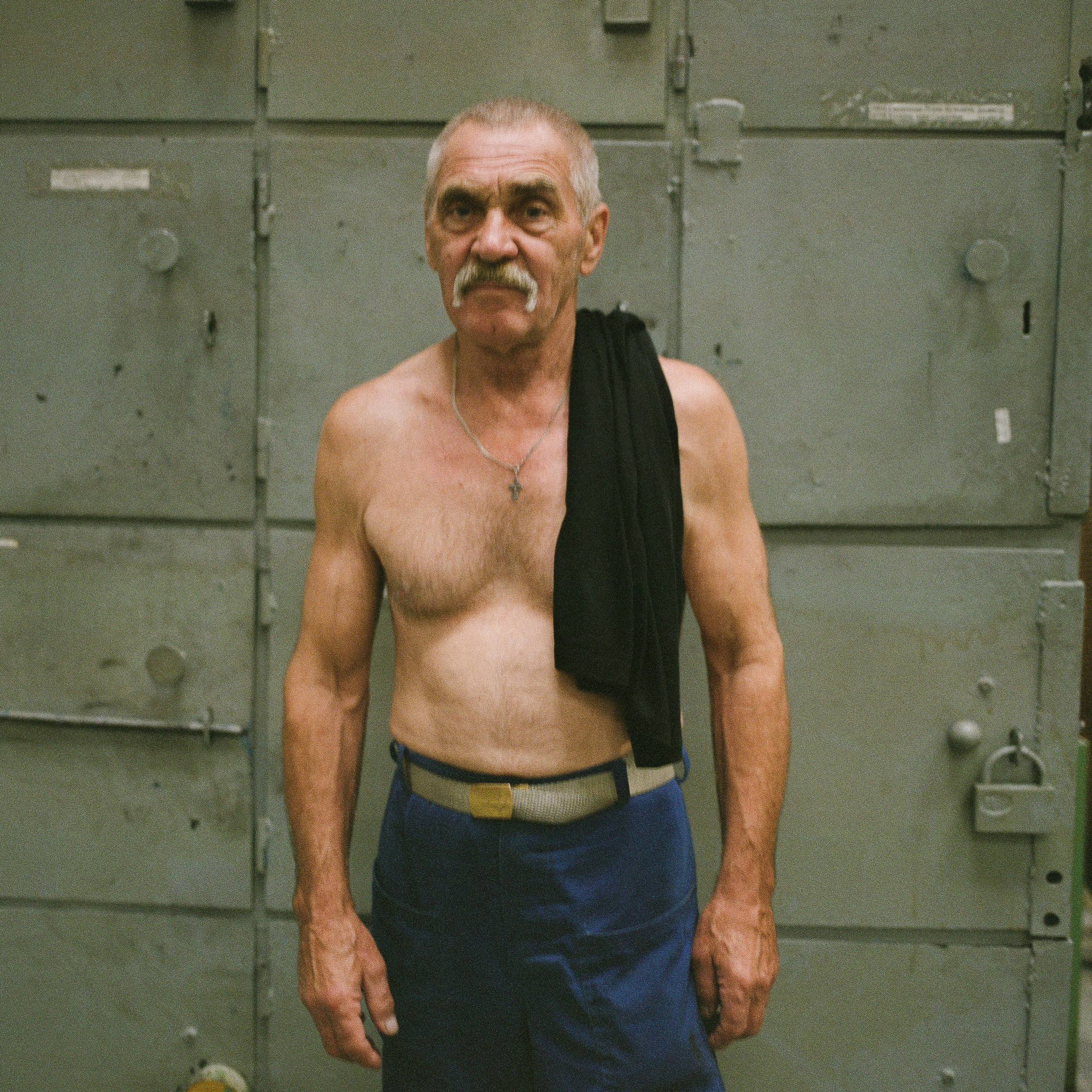 Русский проспект. Not an artist, but photographer. Ivan birdman