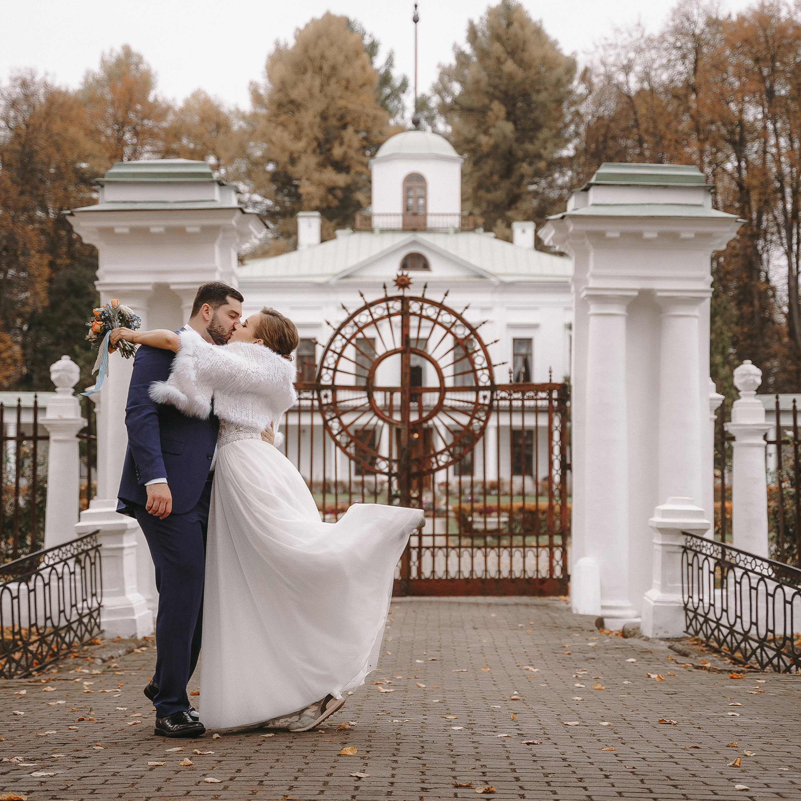 Свадебная фотосессия в усадьбе Середняково
