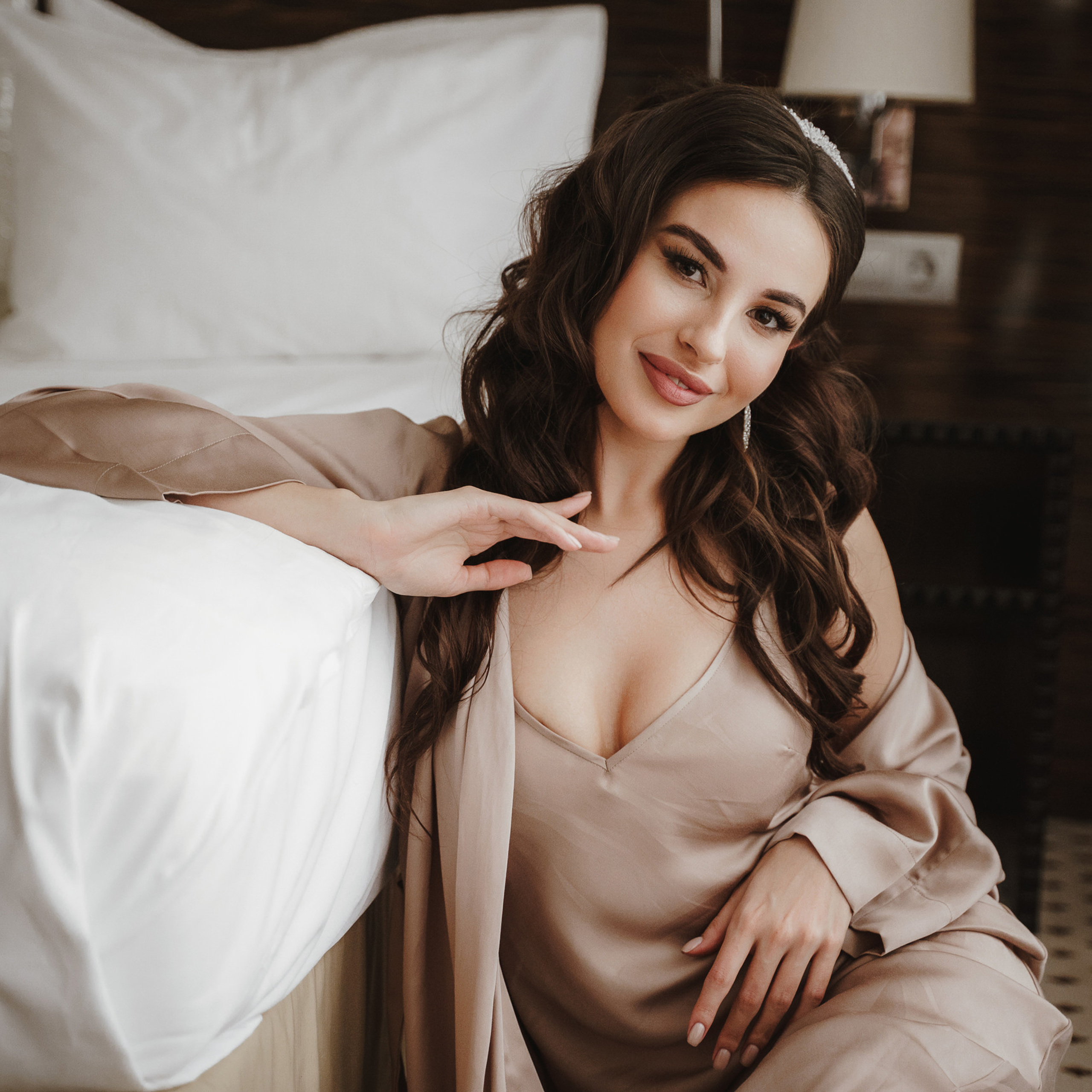 Свадебная фотосессия в Crown Plaza Центр международной торговли