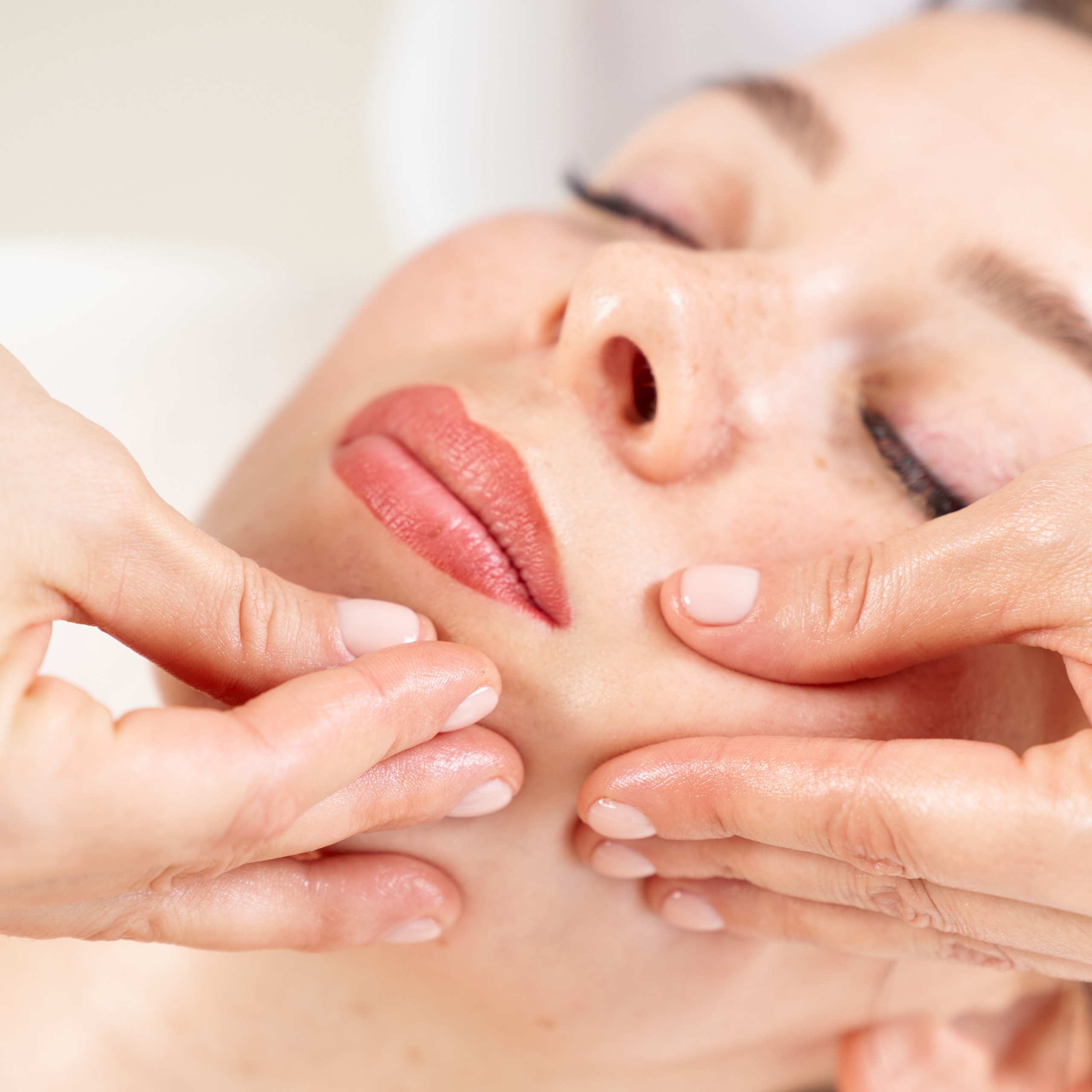 АЛХИМИЯ ЛИЦА