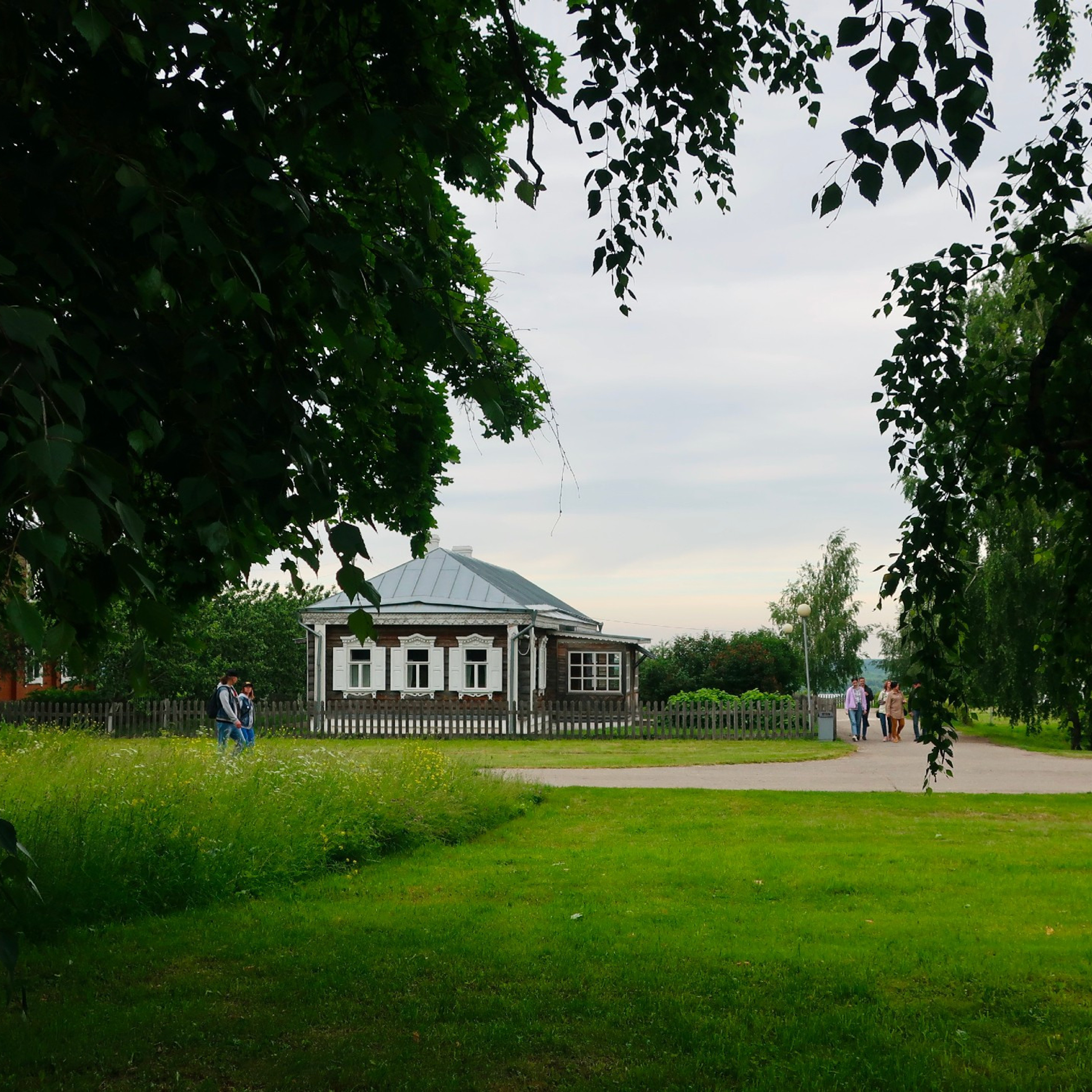 Фотопрогулки. Проект «Фотокладовка»: блог уличной фотографии в формате street photo