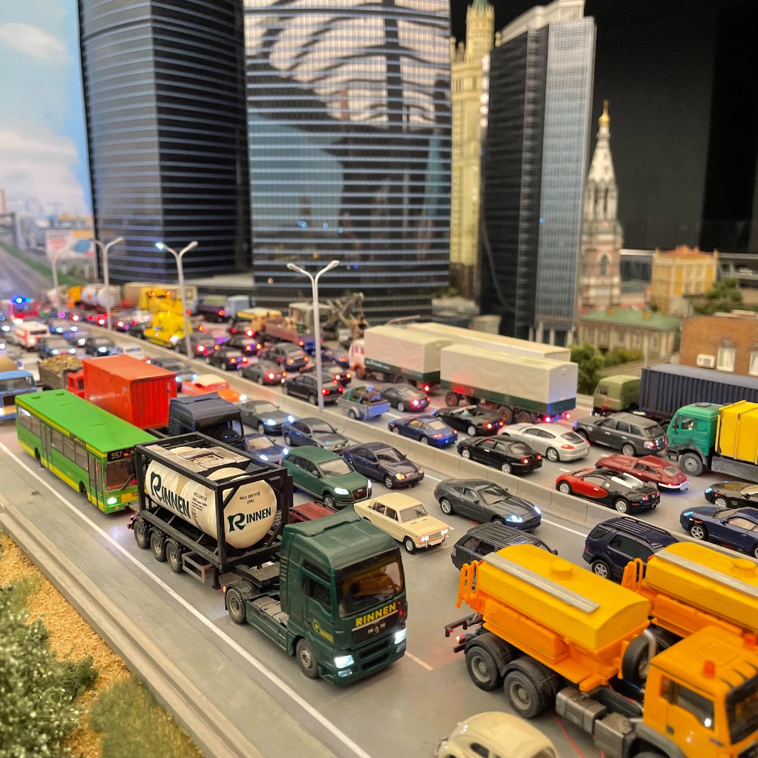 Фотопрогулки. Проект «Фотокладовка»: блог уличной фотографии в формате street photo