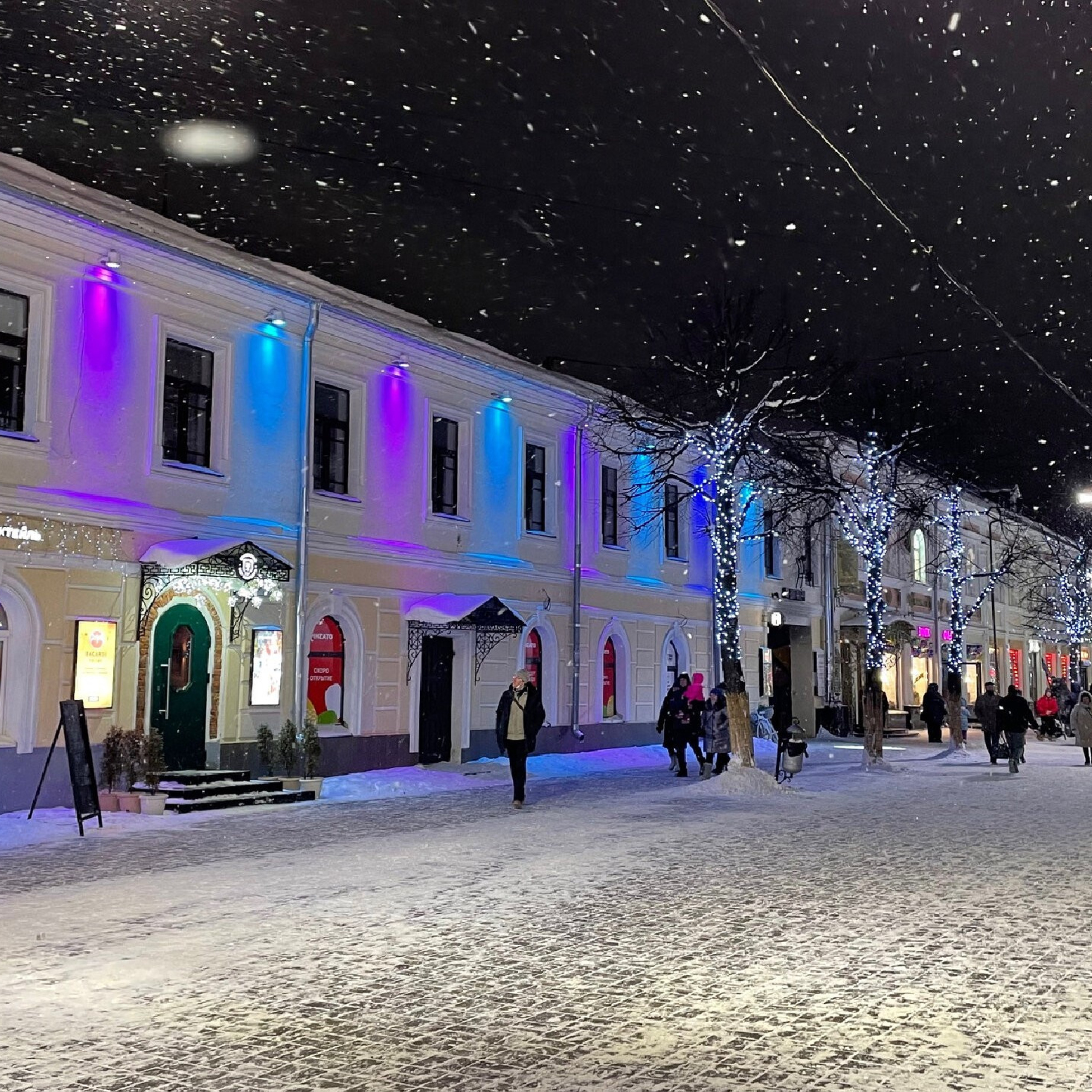 Фотопрогулки. Проект «Фотокладовка»: блог уличной фотографии в формате street photo