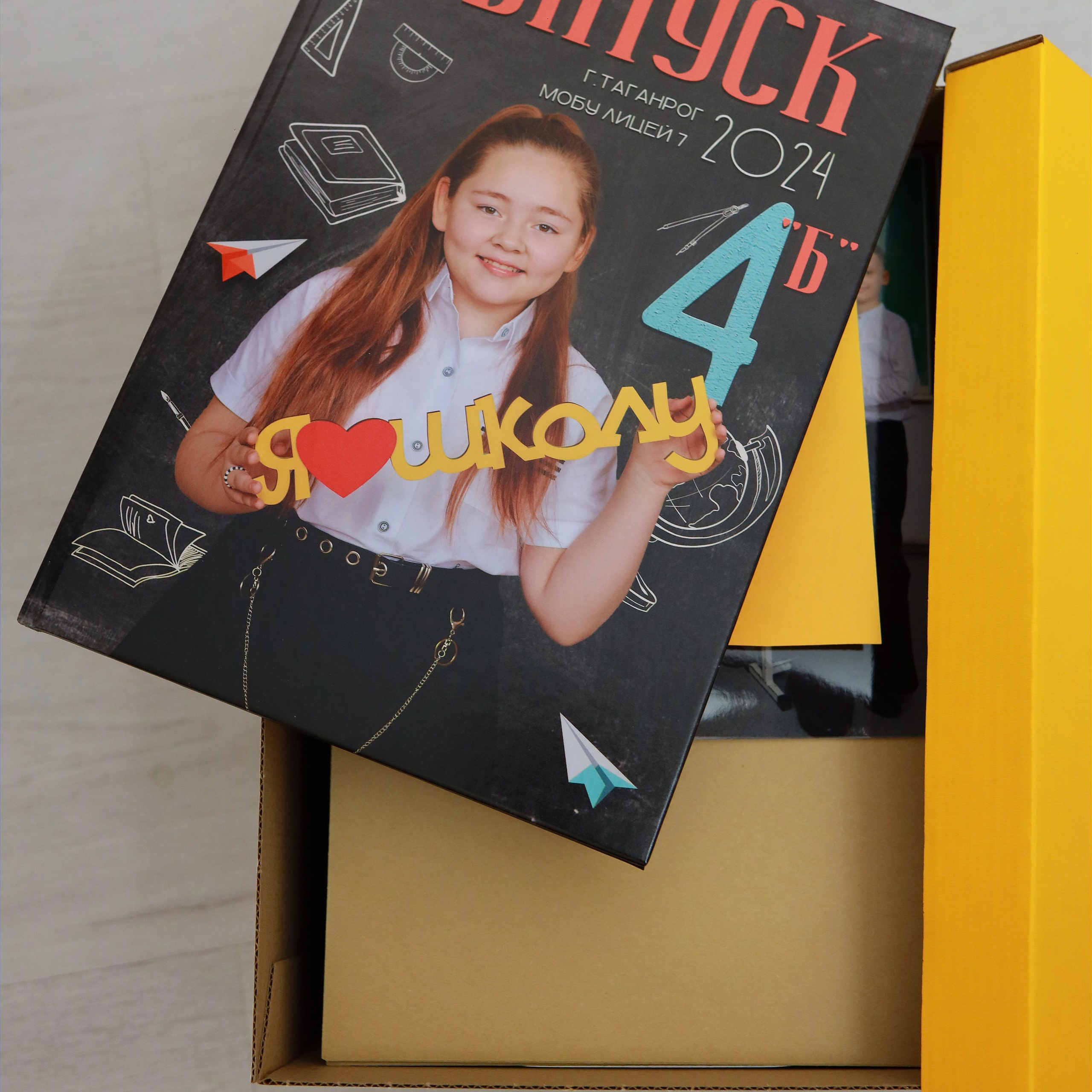 Выпускные альбомы Таганрог. Фотограф Выпускные альбомы Таганрог Сергей Коробченко