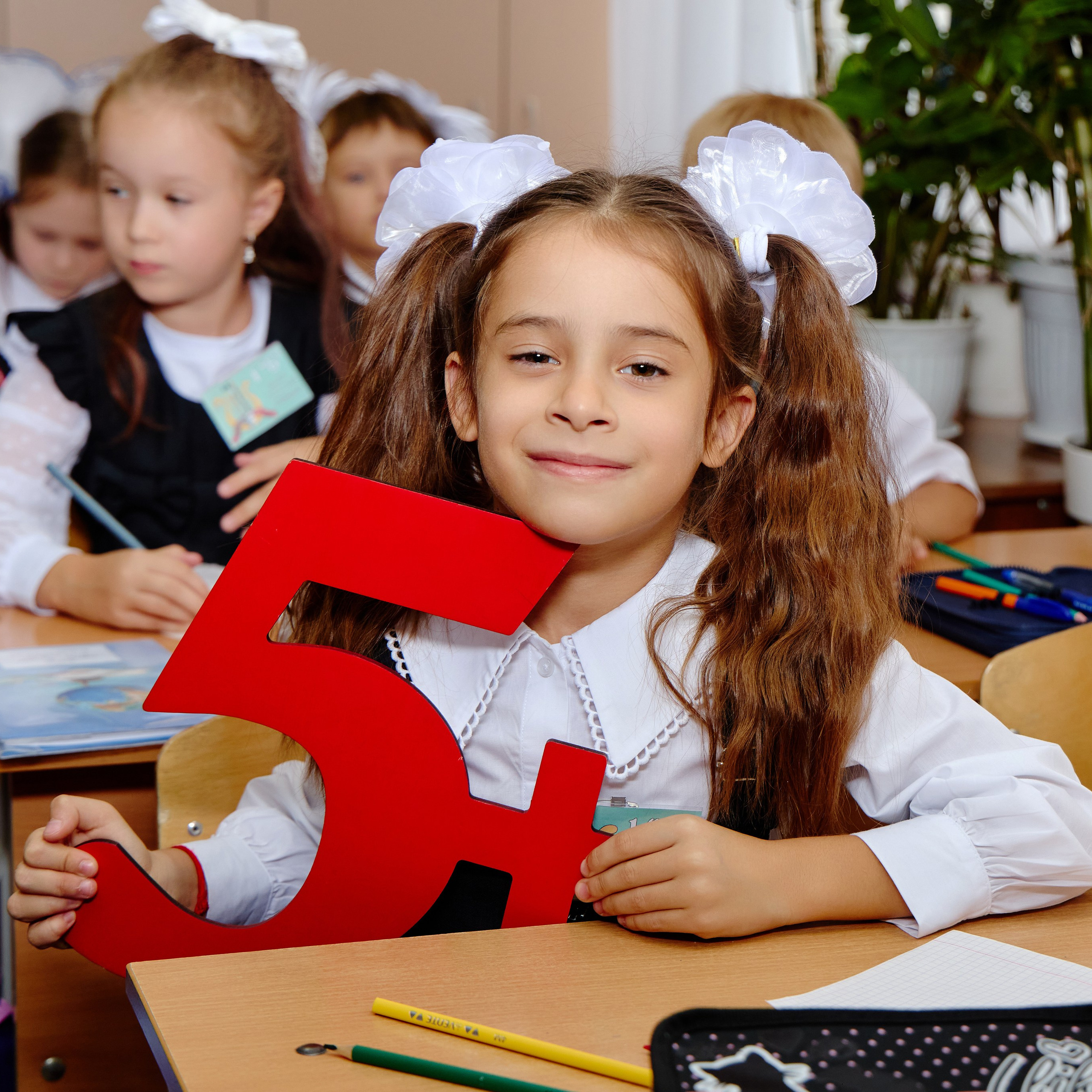 Альбом для 1 класса (персональный). Фотограф Выпускные альбомы Таганрог Сергей Коробченко