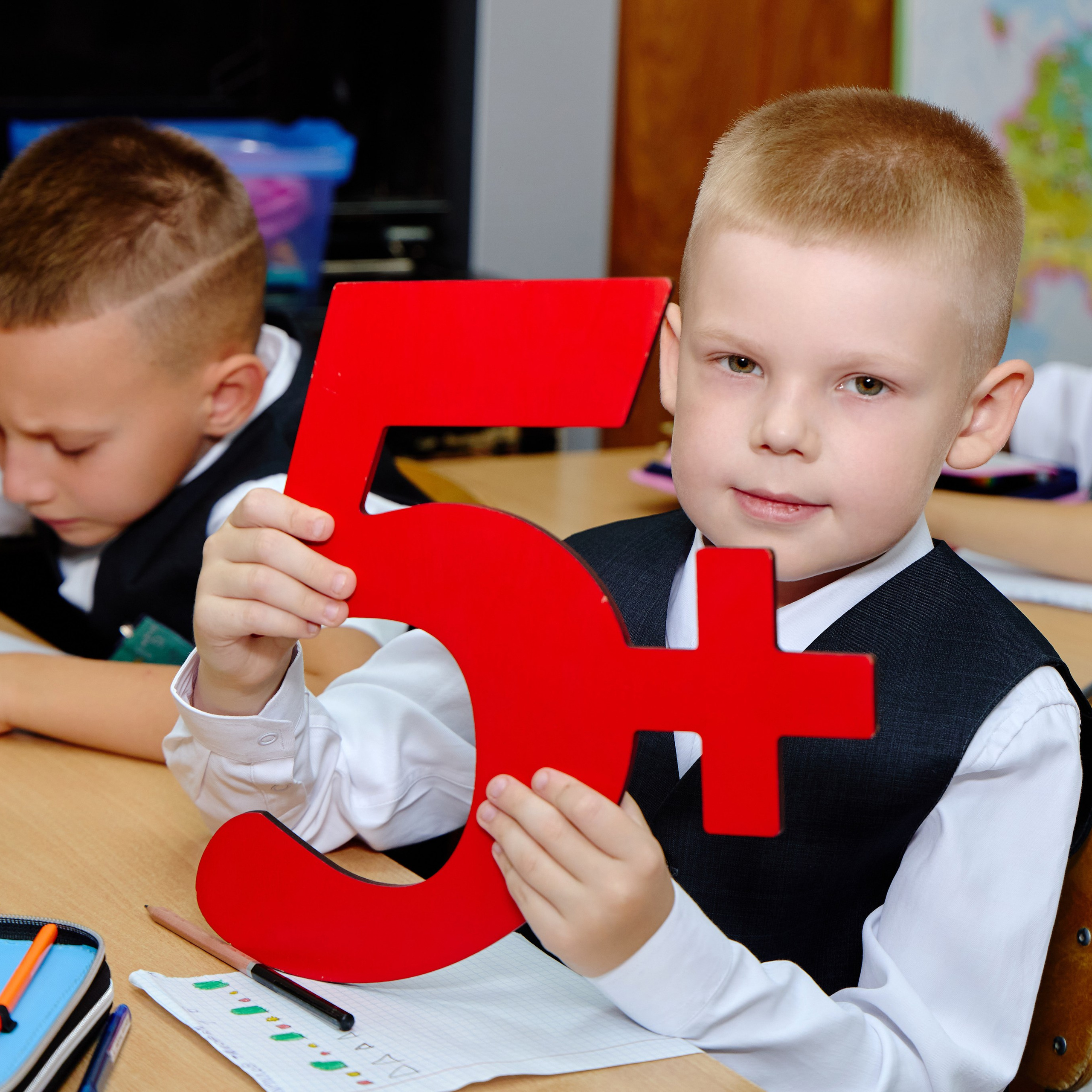 Альбом для 1 класса (персональный). Фотограф Выпускные альбомы Таганрог Сергей Коробченко