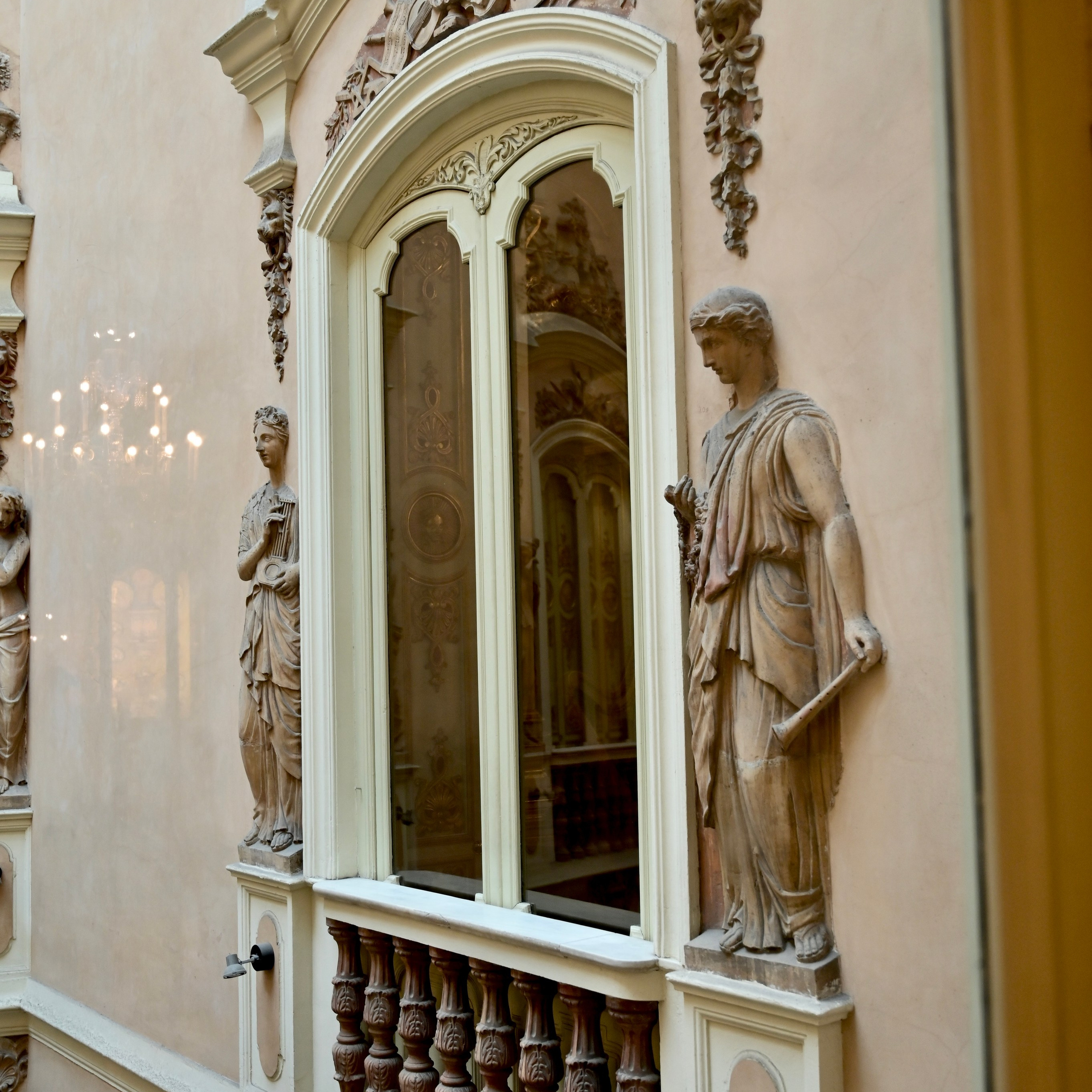 Дворец маркиза Дос Агуас. Гид и фотограф в Валенсии Новиков Михаил