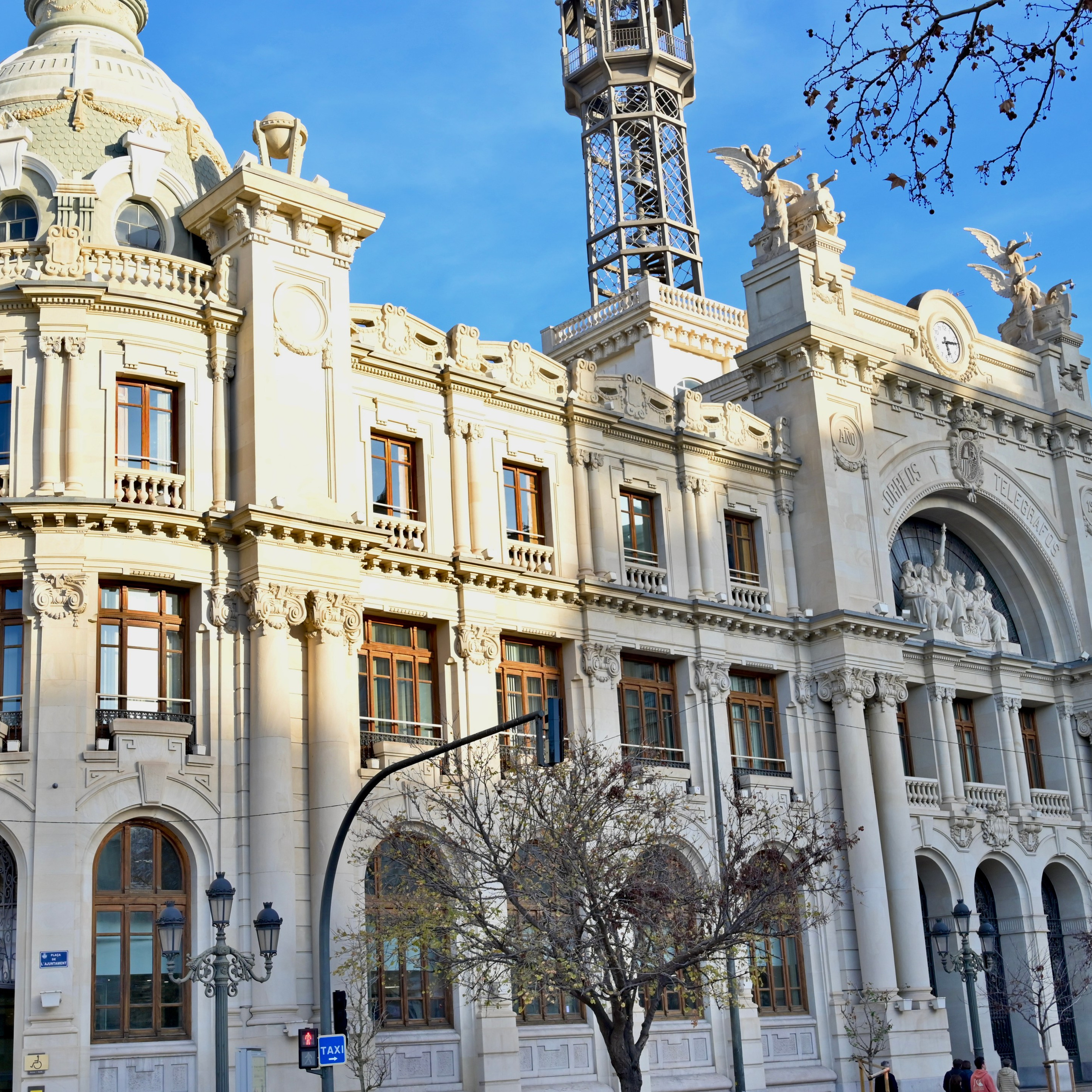 Из средневековой Валенсии в Город искусств и наук через сады Турии. Гид и фотограф в Валенсии Новиков Михаил