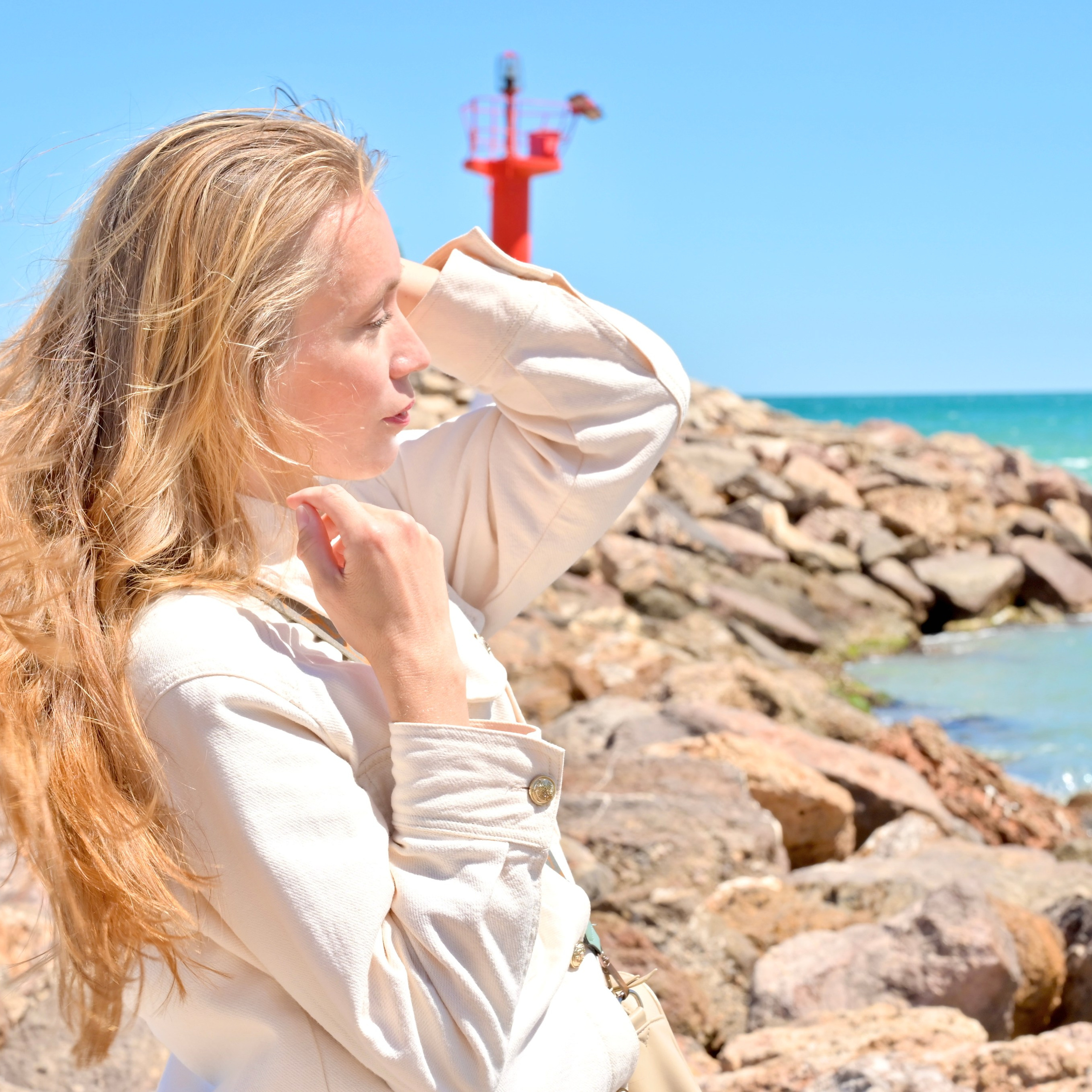 Потр Саплая в пригороде Альборая недалеко от Валенсии (Испания) уникальное место для отдыха и фотосессий. Добраться можно пешком вдоль плажей Мальваросо и Патакона или на автобусе 112В.