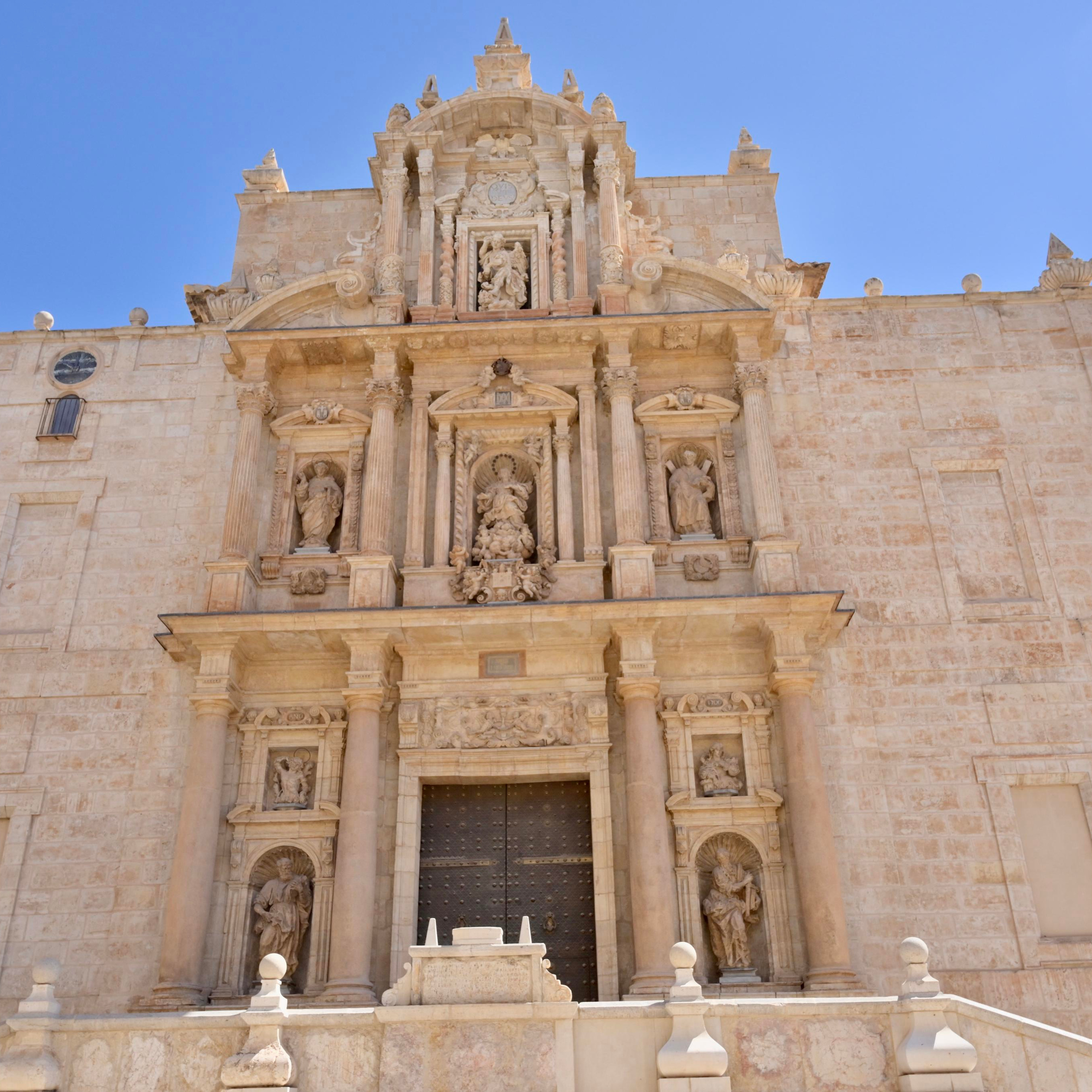 Лирия (Liria, España). Гид и фотограф в Валенсии Новиков Михаил