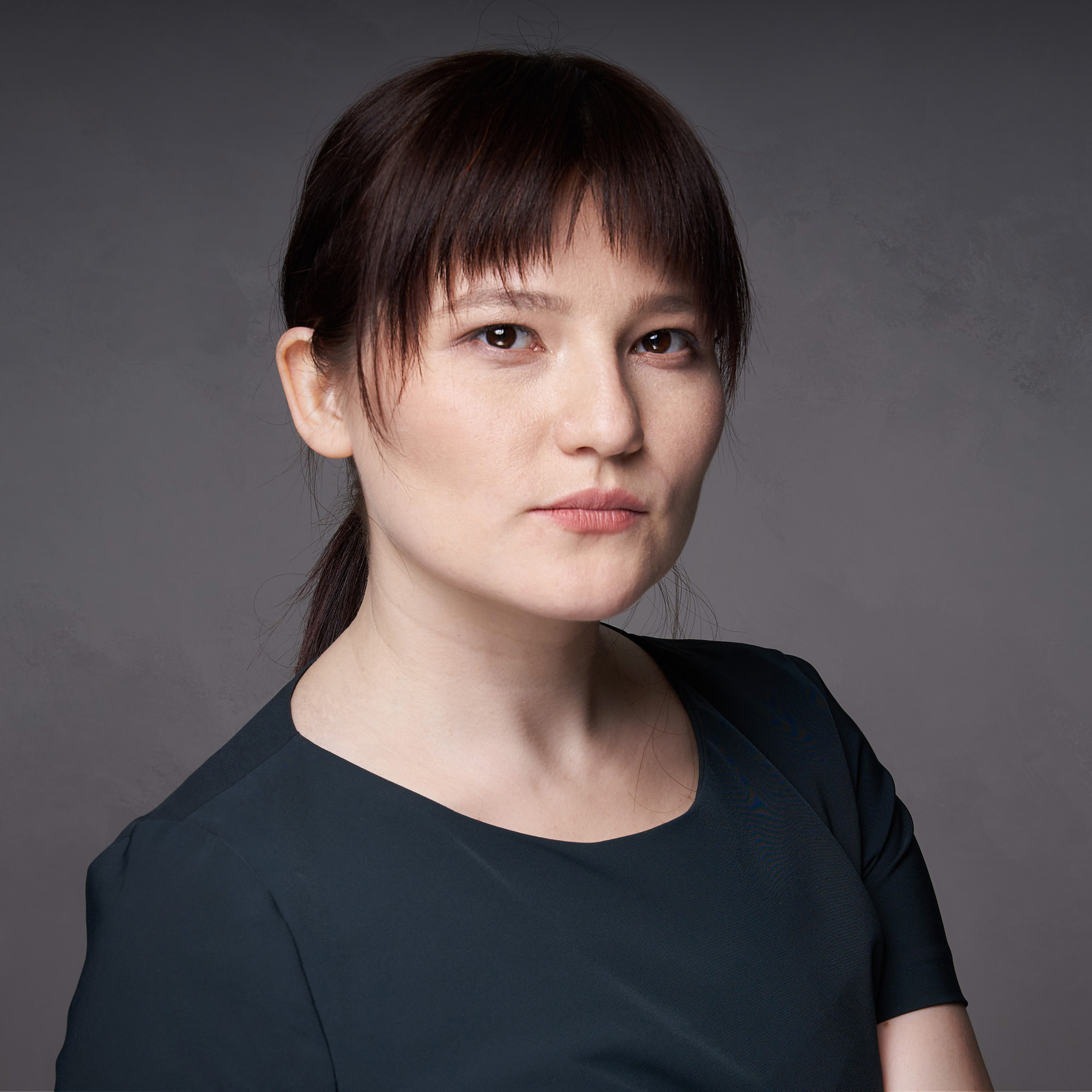 Актерское портфолио, портрет для актрисы Луизы Кочемасовой. Так же сняли видеовизитку и визитку интервью. Фотограф Александр Гладкий.
