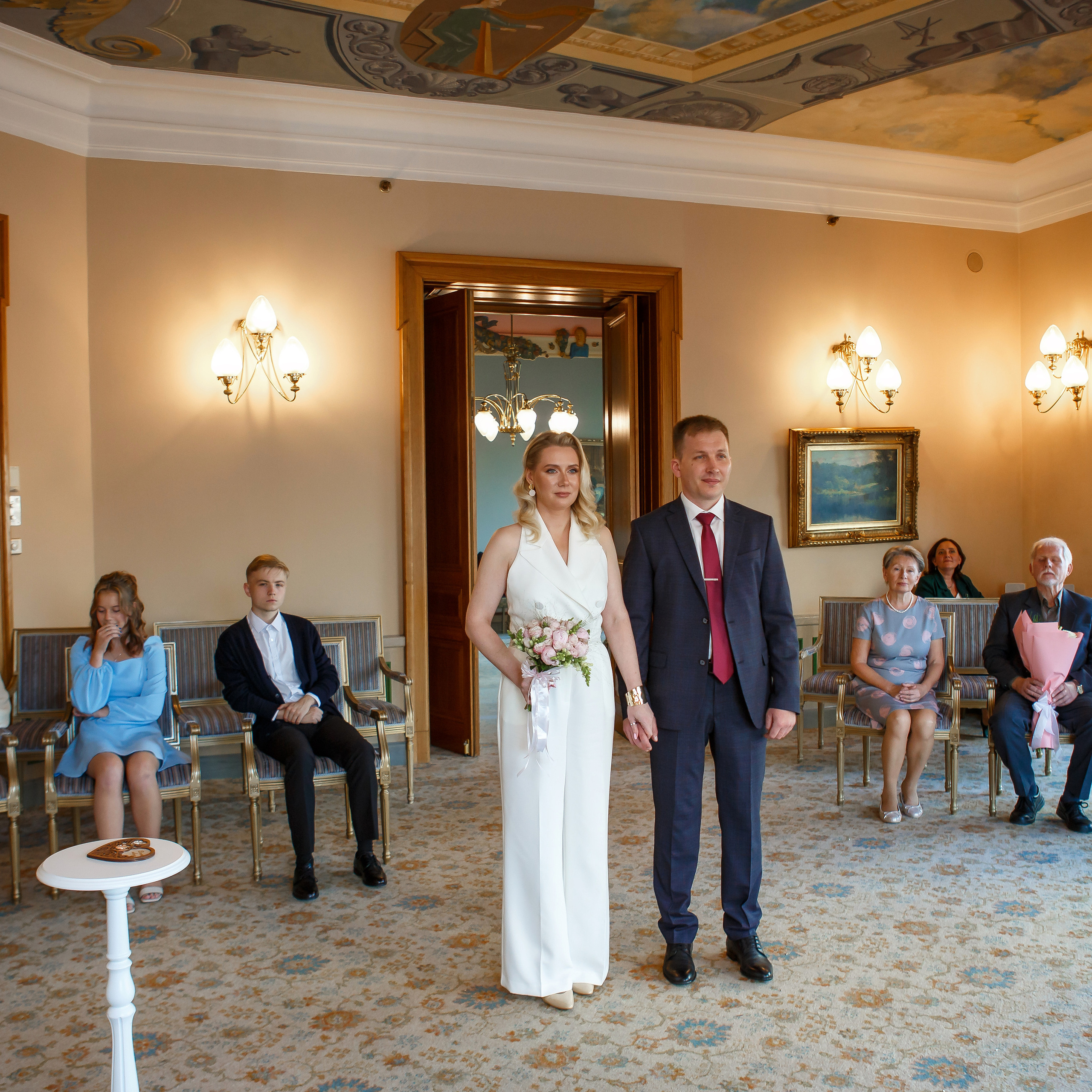 Пара в загсе отеля Националь