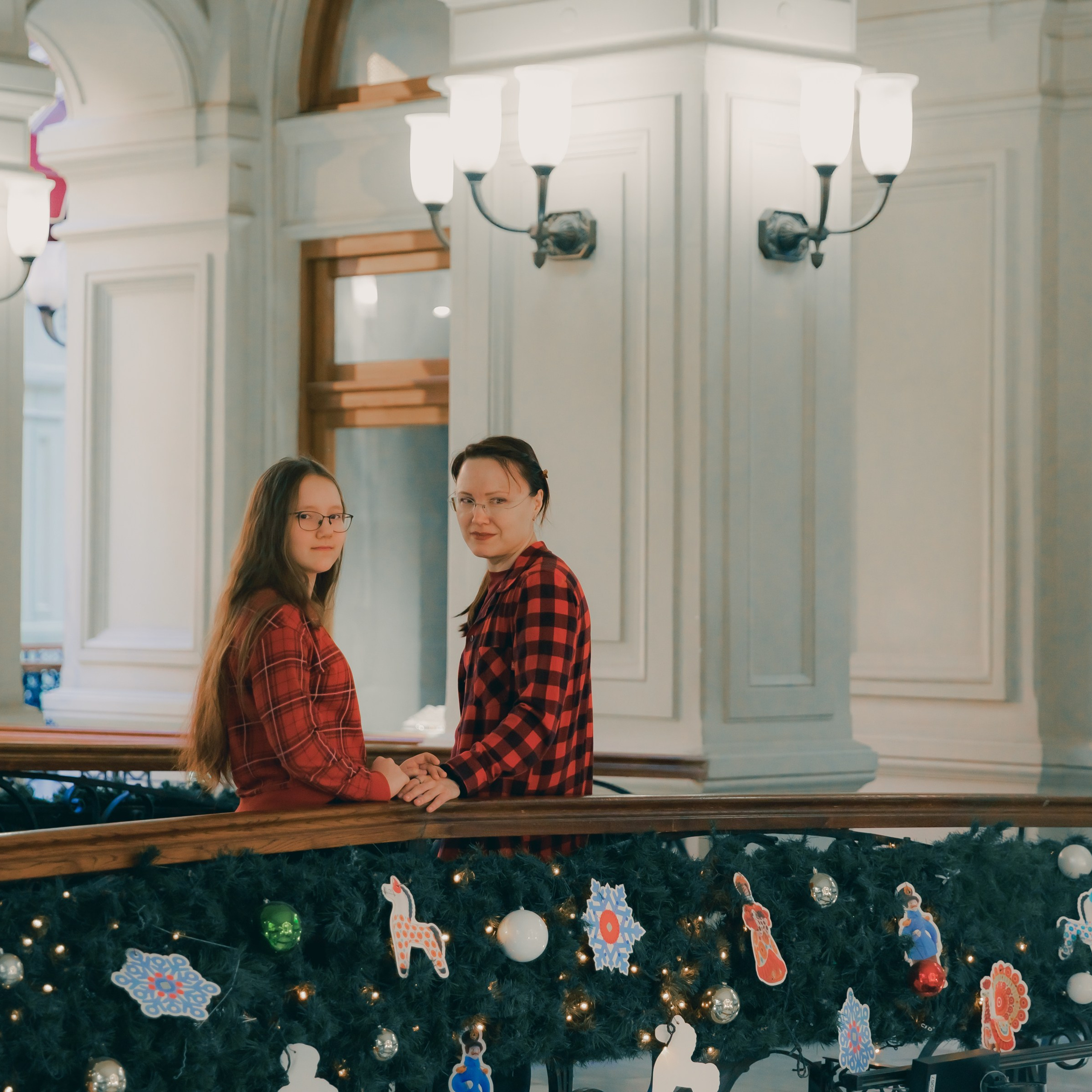 Портретная фотосессия в кафе. Интерьеры, Контент, Портреты | Фотограф в Москве Дани Терно