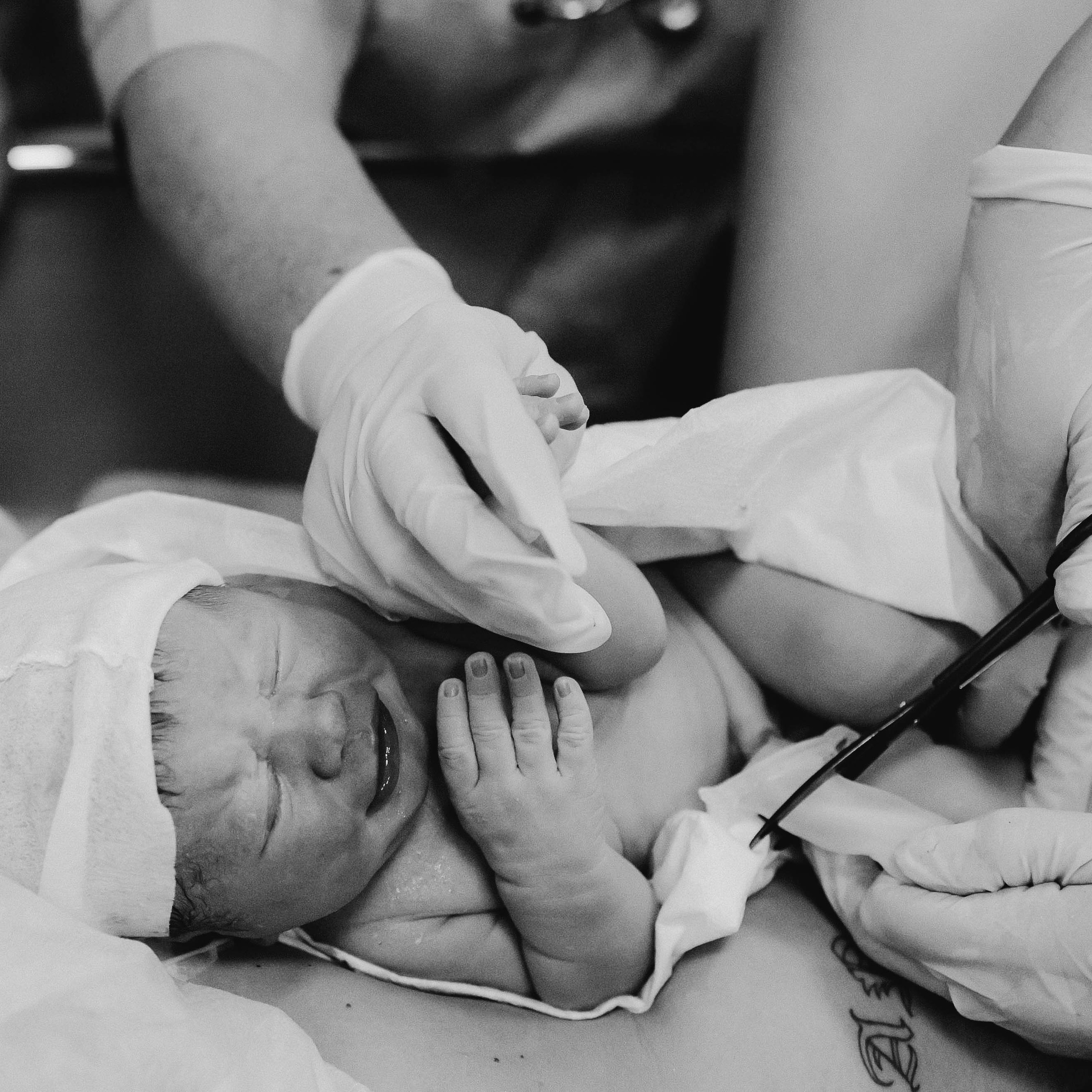 Роды в Нижнем Новгороде, фотограф на роды в Нижнем Новгороде, фотограф рождения в Нижнем Новгороде, Фотограф на роды Елена Лисина, Елена Лисина фотограф рождения, фотосъемка родов, видеосъемка родов, 1 роддом, 1 роддом Нижний Новгород