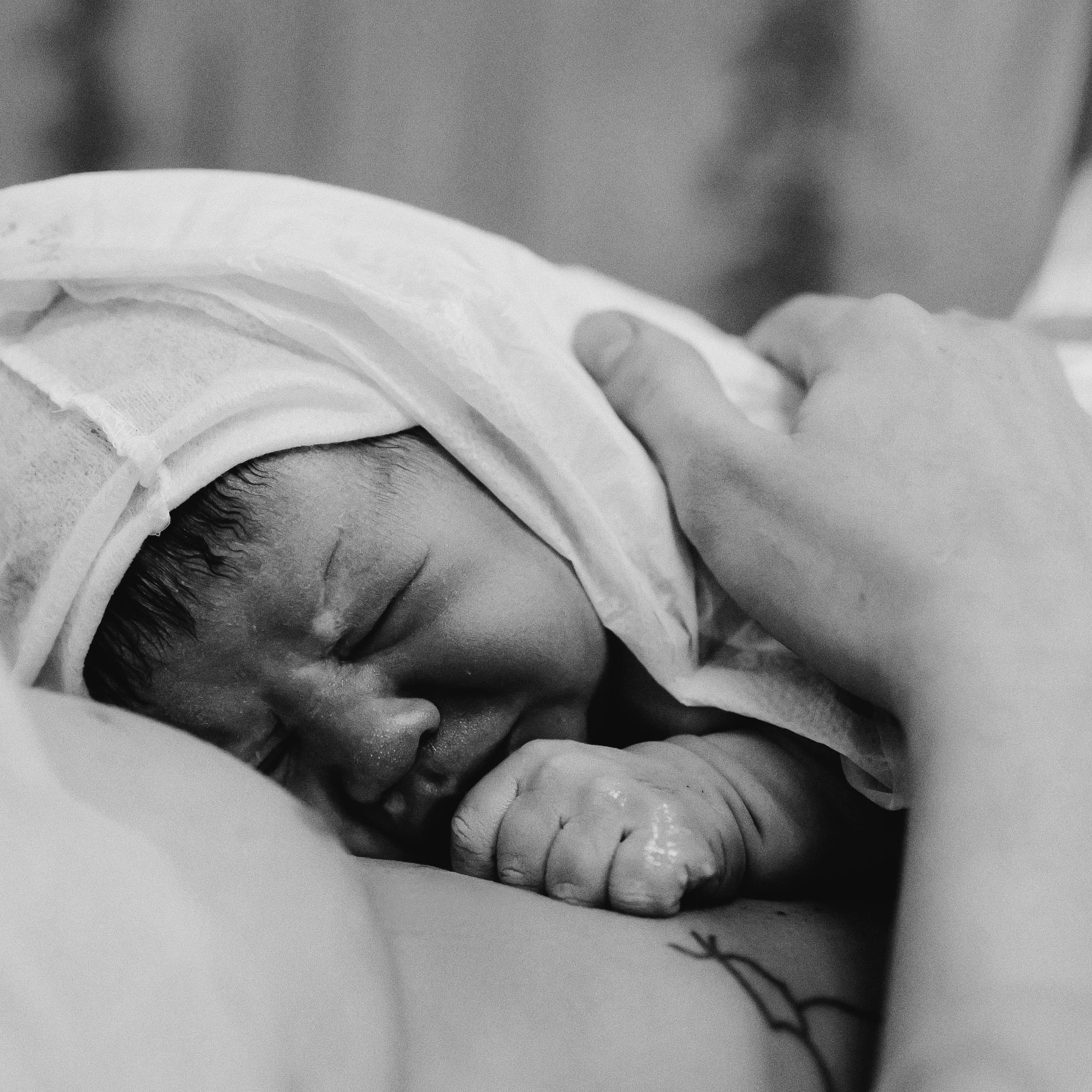 Роды в Нижнем Новгороде, фотограф на роды в Нижнем Новгороде, фотограф рождения в Нижнем Новгороде, Фотограф на роды Елена Лисина, Елена Лисина фотограф рождения, фотосъемка родов, видеосъемка родов, 1 роддом, 1 роддом Нижний Новгород