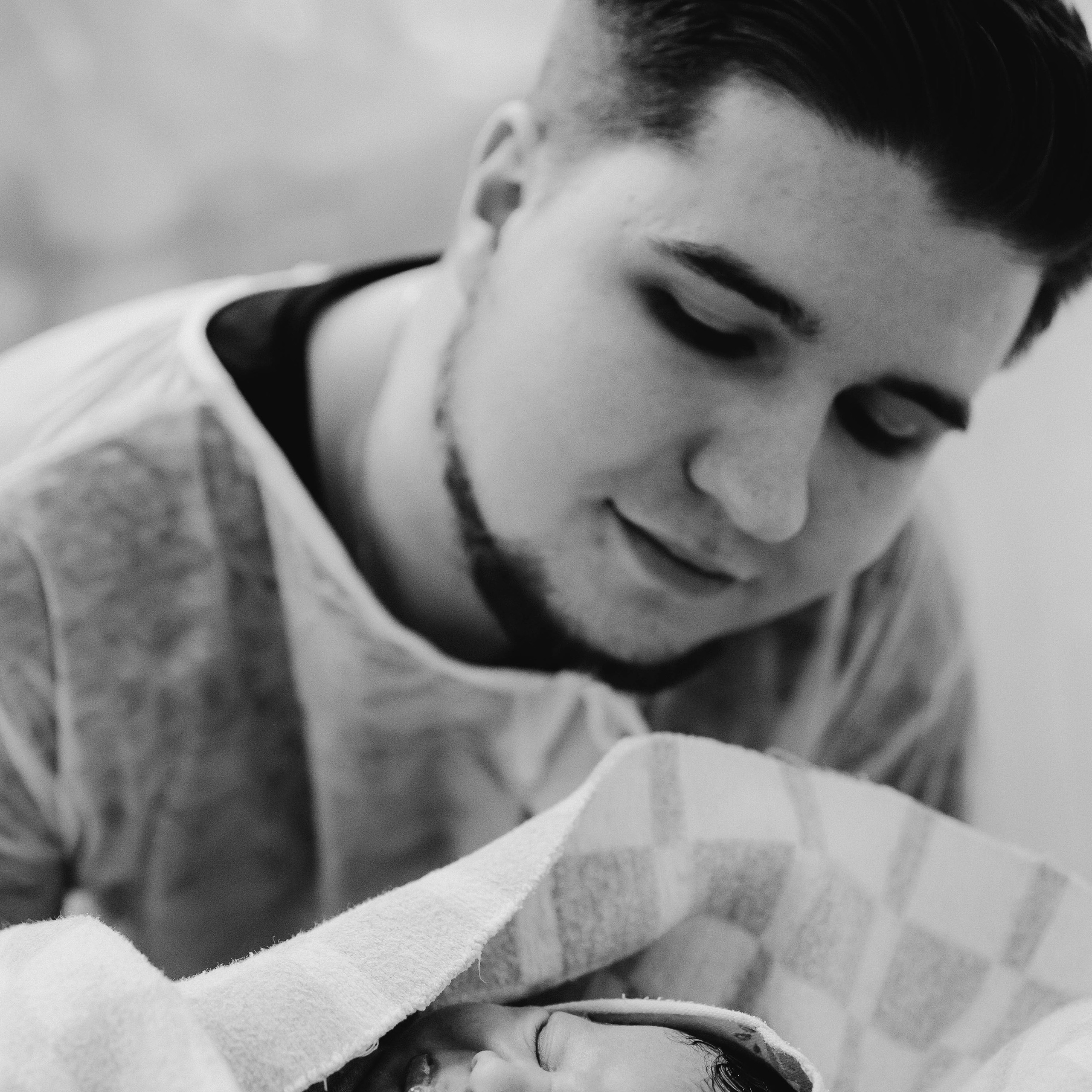 Роды в Нижнем Новгороде, фотограф на роды в Нижнем Новгороде, фотограф рождения в Нижнем Новгороде, Фотограф на роды Елена Лисина, Елена Лисина фотограф рождения, фотосъемка родов, видеосъемка родов, 1 роддом, 1 роддом Нижний Новгород