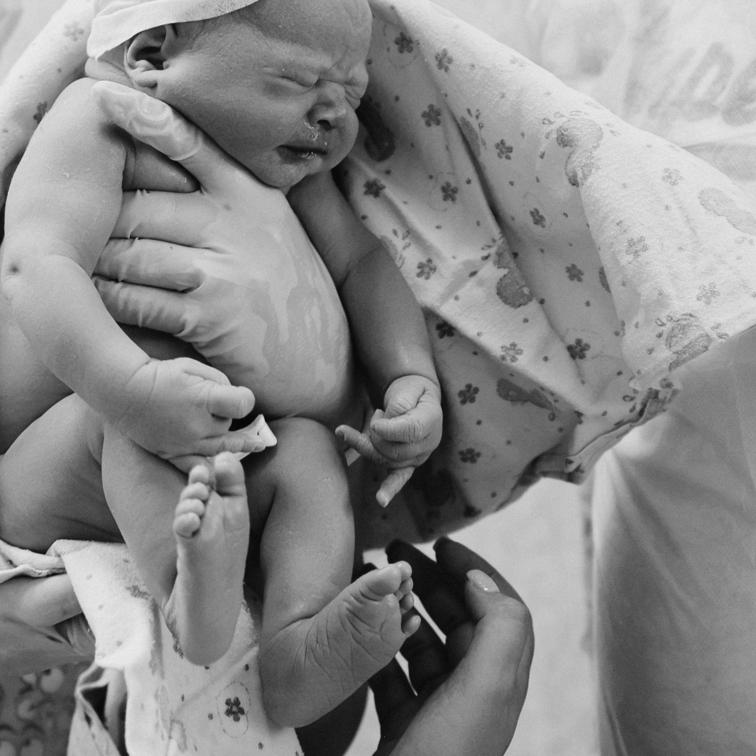 Фотосессия родов в Нижнем Новгороде. Фотограф и видеограф Елена Лисина