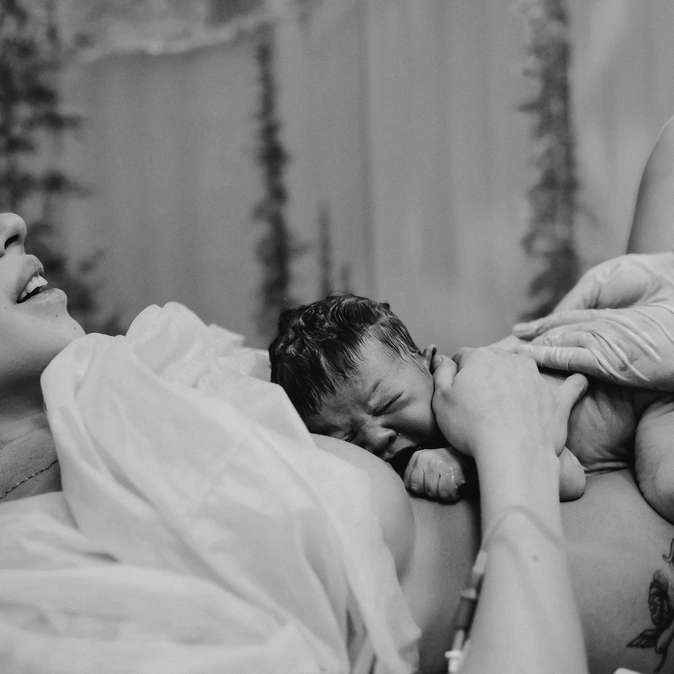 Роды в Нижнем Новгороде, фотограф на роды в Нижнем Новгороде, фотограф рождения в Нижнем Новгороде, Фотограф на роды Елена Лисина, Елена Лисина фотограф рождения, фотосъемка родов, видеосъемка родов, 1 роддом, 1 роддом Нижний Новгород