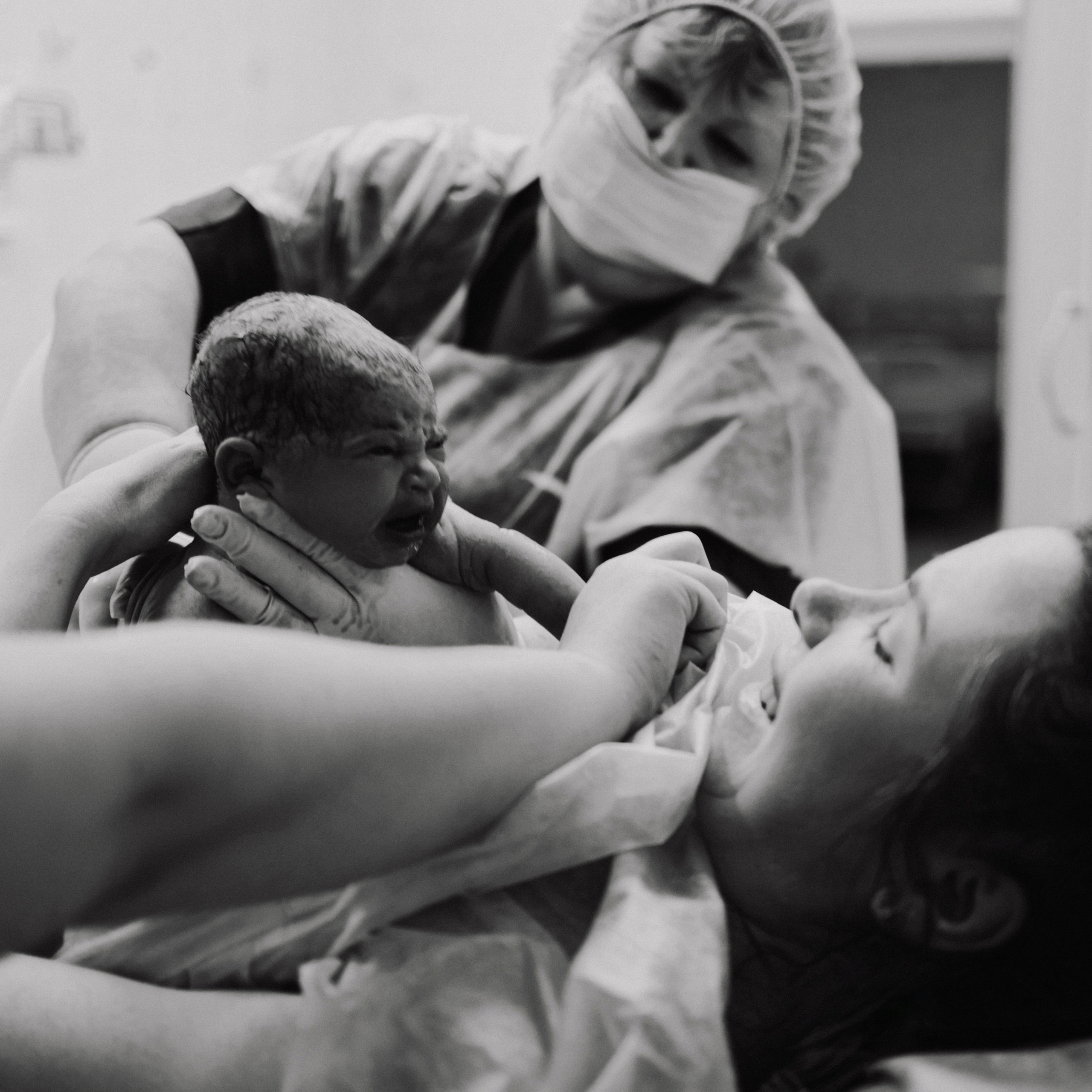 Роды в Нижнем Новгороде, фотограф на роды в Нижнем Новгороде, фотограф рождения в Нижнем Новгороде, Фотограф на роды Елена Лисина, Елена Лисина фотограф рождения, фотосъемка родов, видеосъемка родов, 1 роддом, 1 роддом Нижний Новгород