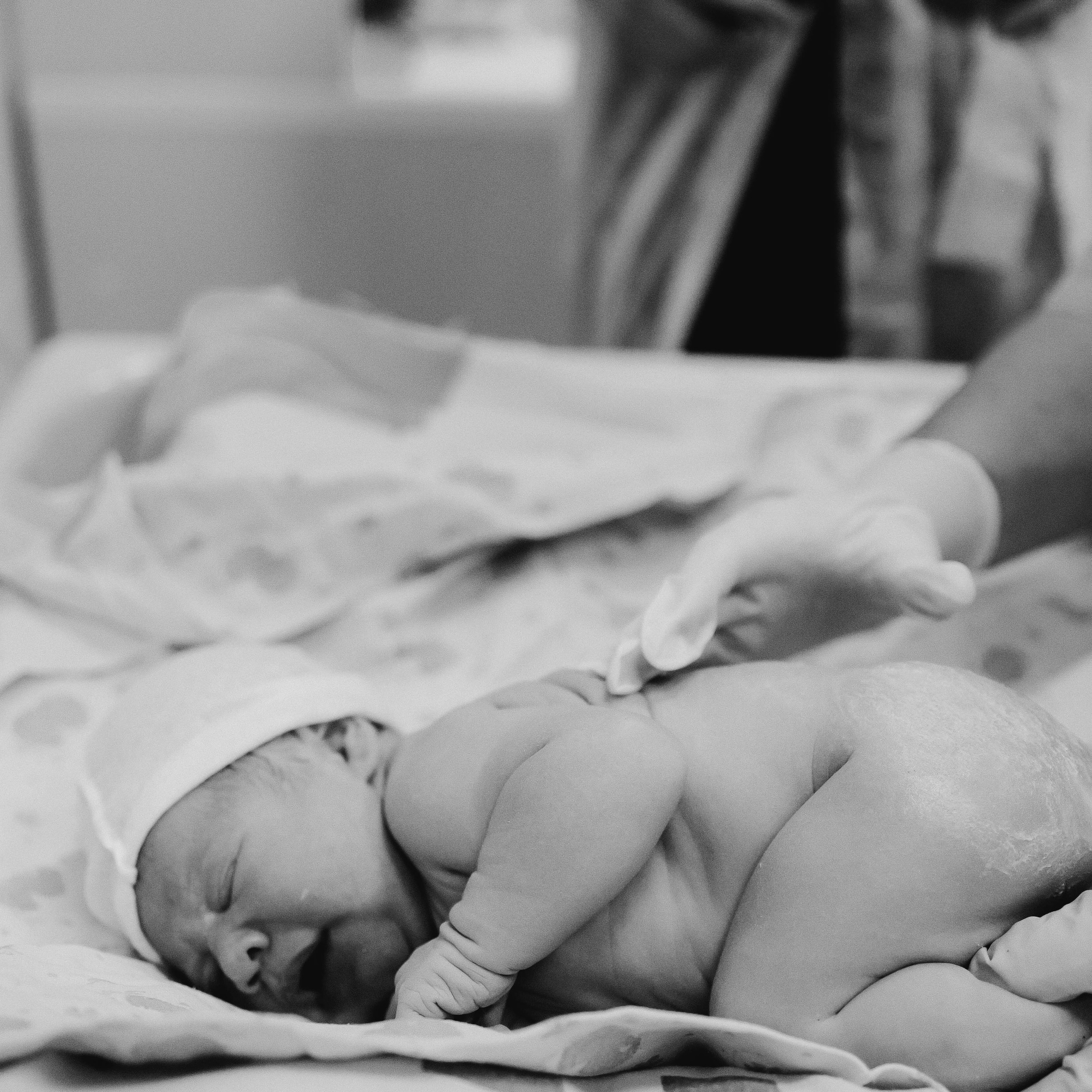 Роды в Нижнем Новгороде, фотограф на роды в Нижнем Новгороде, фотограф рождения в Нижнем Новгороде, Фотограф на роды Елена Лисина, Елена Лисина фотограф рождения, фотосъемка родов, видеосъемка родов, 1 роддом, 1 роддом Нижний Новгород