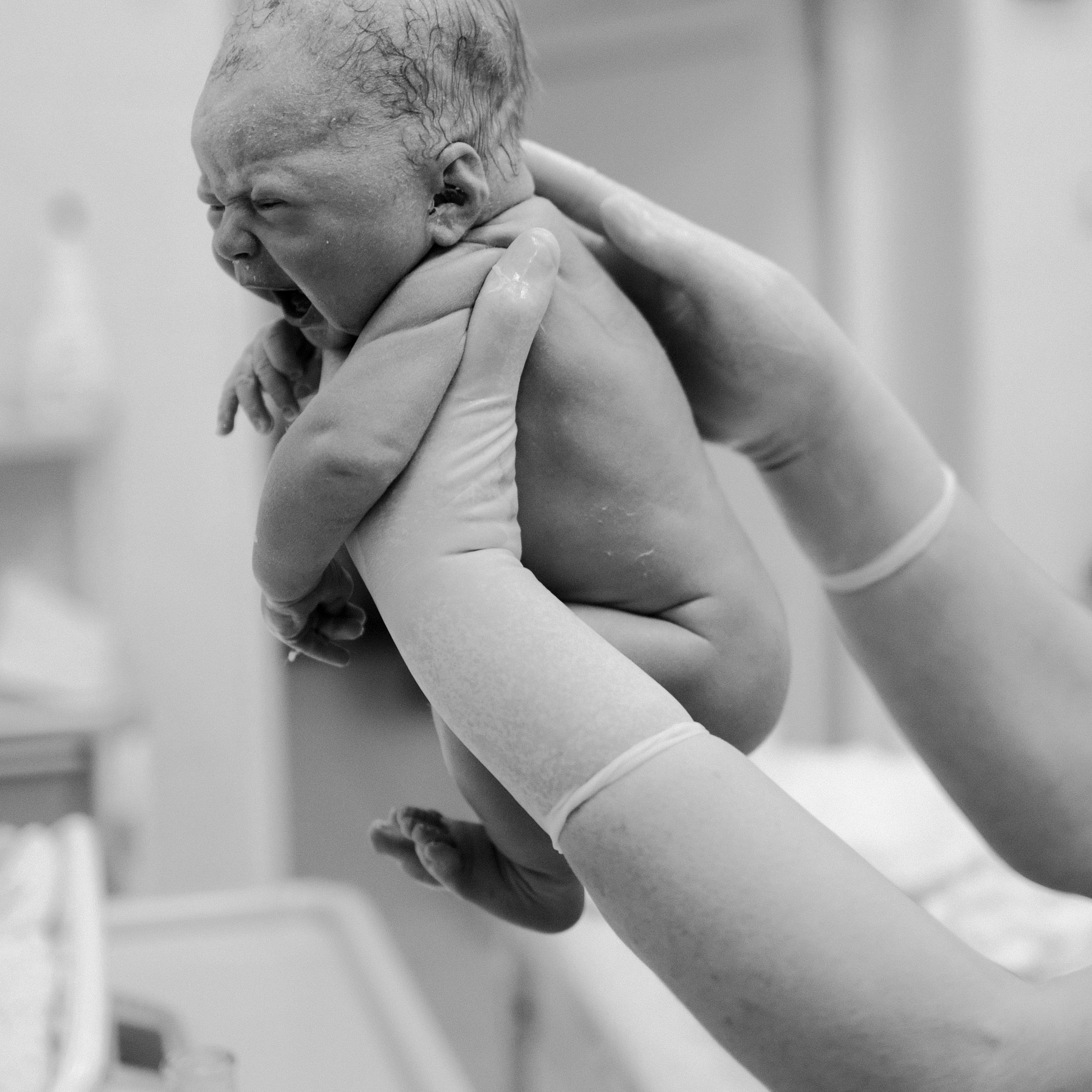 Роды в Нижнем Новгороде, фотограф на роды в Нижнем Новгороде, фотограф рождения в Нижнем Новгороде, Фотограф на роды Елена Лисина, Елена Лисина фотограф рождения, фотосъемка родов, видеосъемка родов, 1 роддом, 1 роддом Нижний Новгород