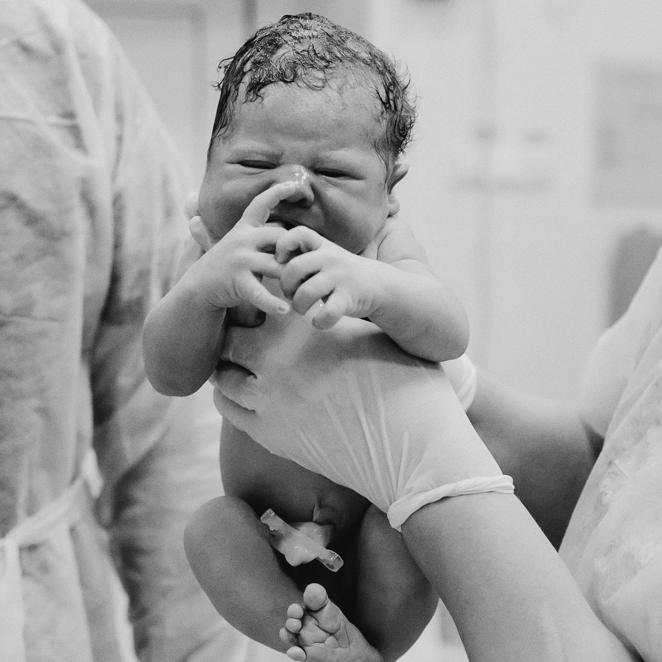 Роды в Нижнем Новгороде, фотограф на роды в Нижнем Новгороде, фотограф рождения в Нижнем Новгороде, Фотограф на роды Елена Лисина, Елена Лисина фотограф рождения, фотосъемка родов, видеосъемка родов, 1 роддом, 1 роддом Нижний Новгород