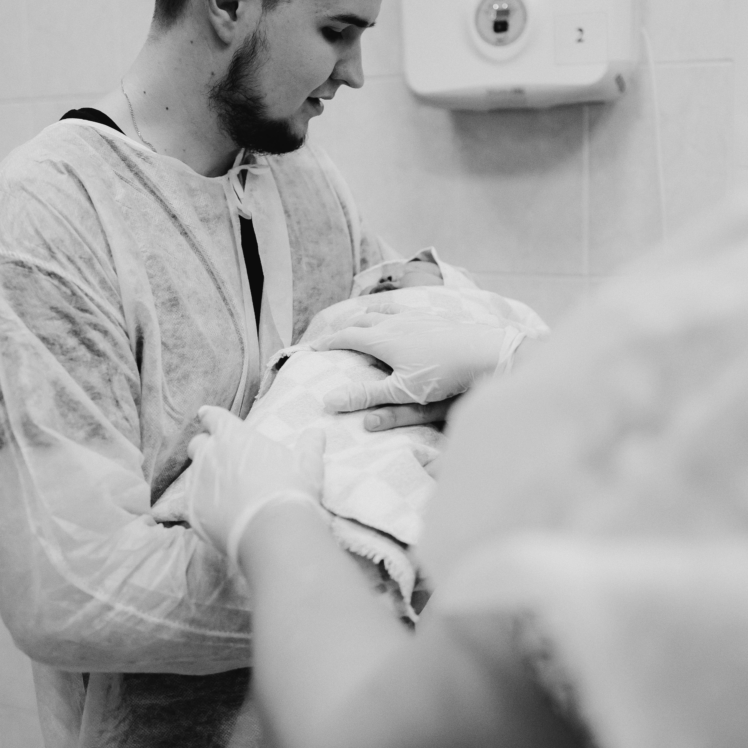 Роды в Нижнем Новгороде, фотограф на роды в Нижнем Новгороде, фотограф рождения в Нижнем Новгороде, Фотограф на роды Елена Лисина, Елена Лисина фотограф рождения, фотосъемка родов, видеосъемка родов, 1 роддом, 1 роддом Нижний Новгород