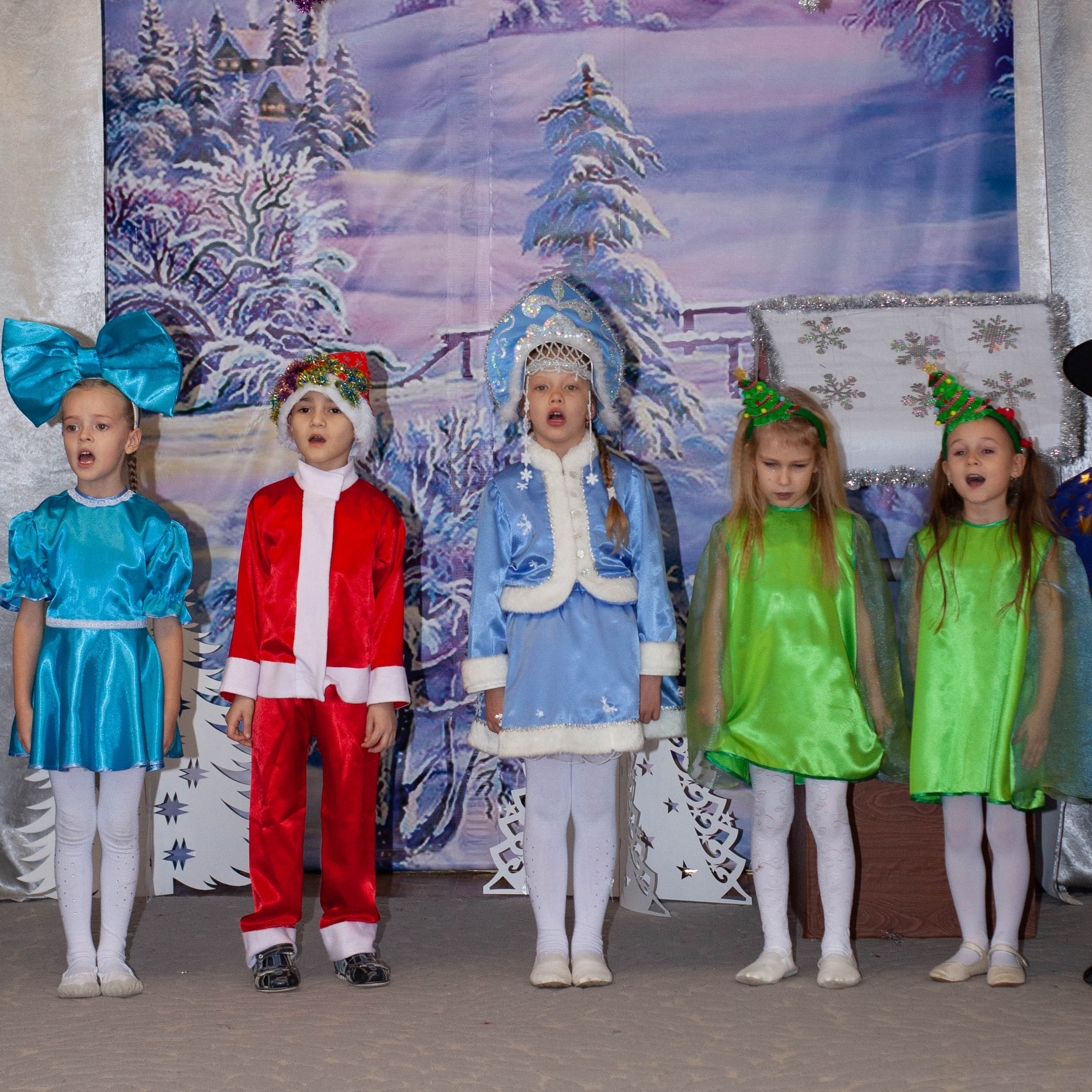 Новый год в ДС 50, группа «Подсолнушки»