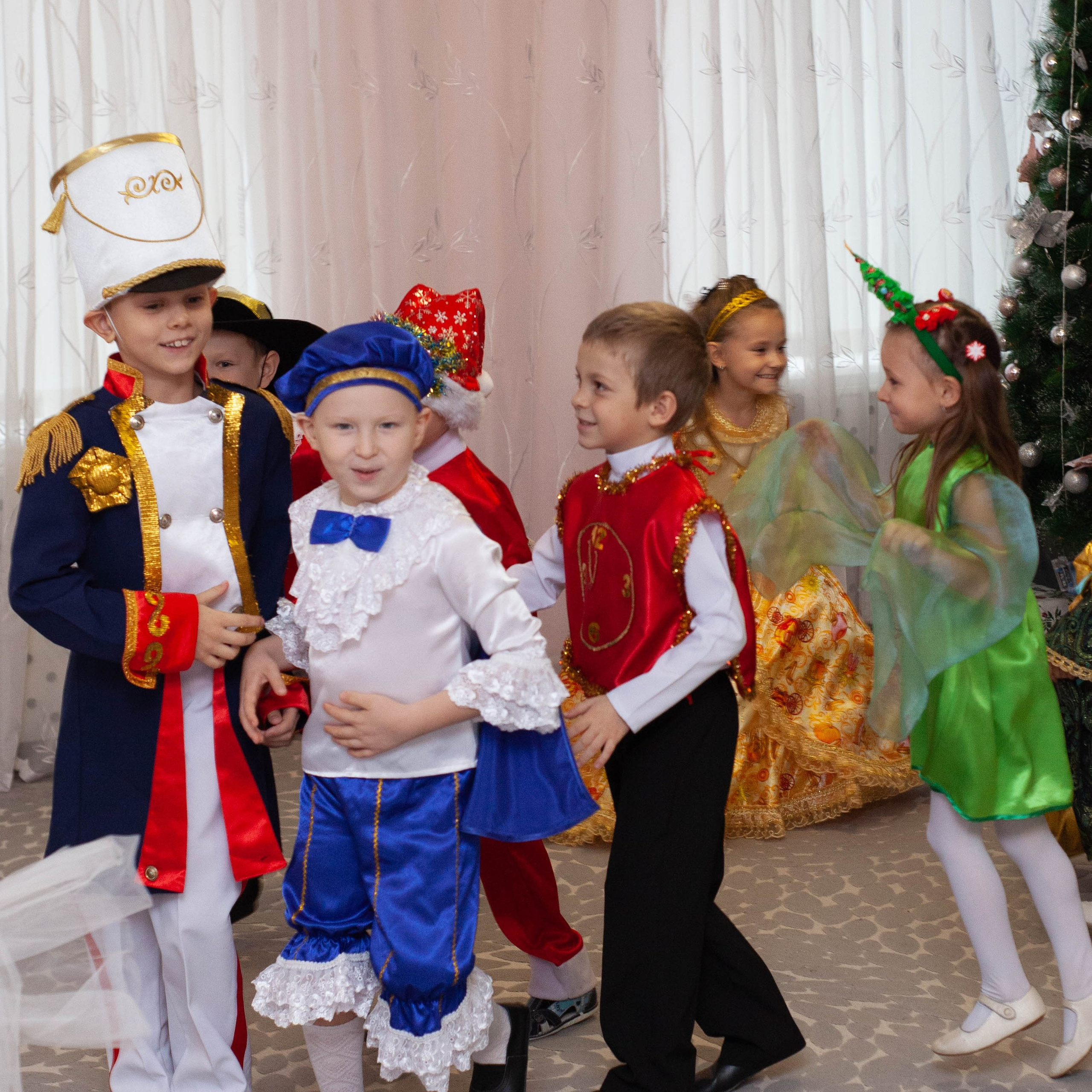 Новый год в ДС 50, группа «Подсолнушки»