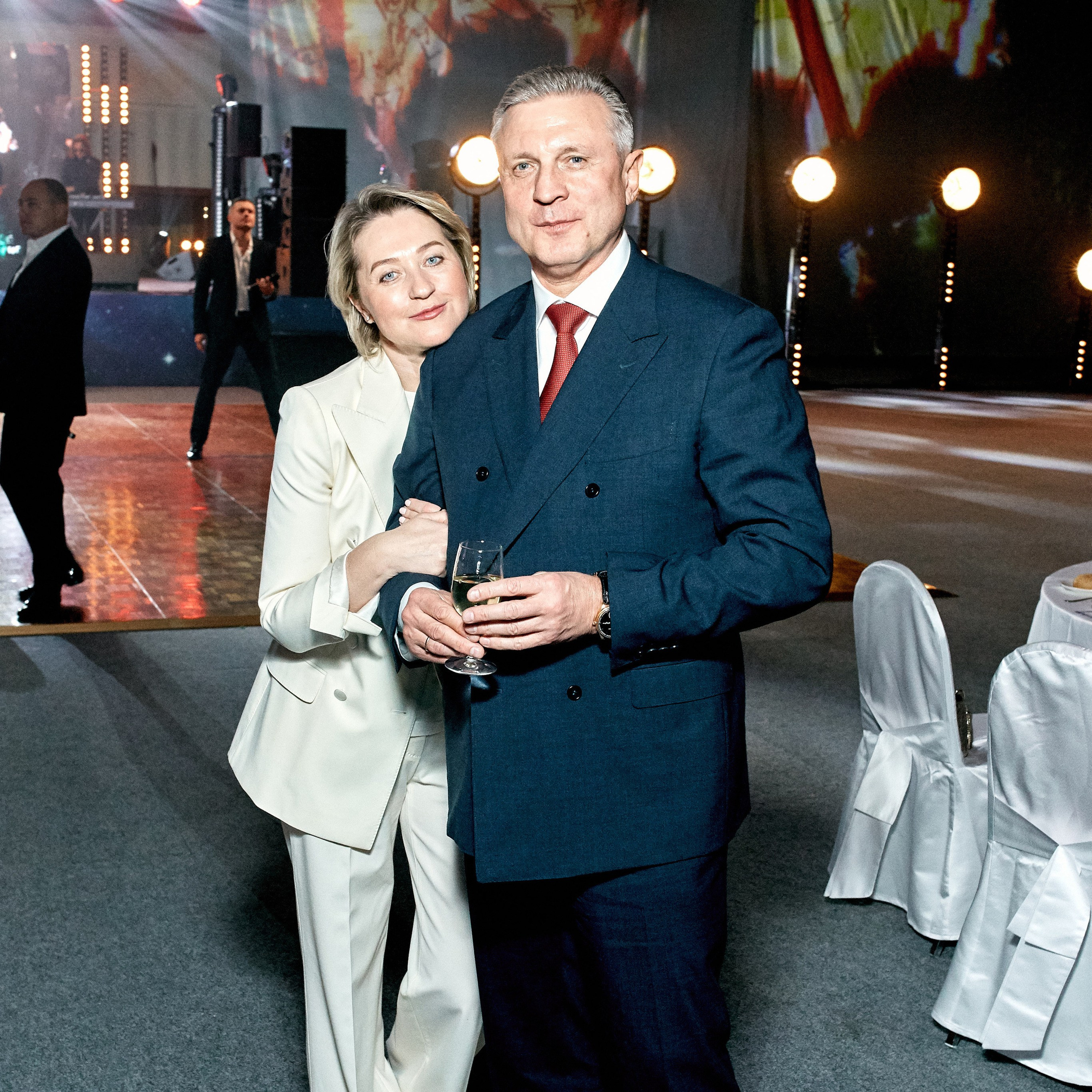 Фотограф на корпоратив в Москве, заказать услуги фотосъёмки — Цены, стоимость услуг профессионального фотографа на фотосессию корпоратива