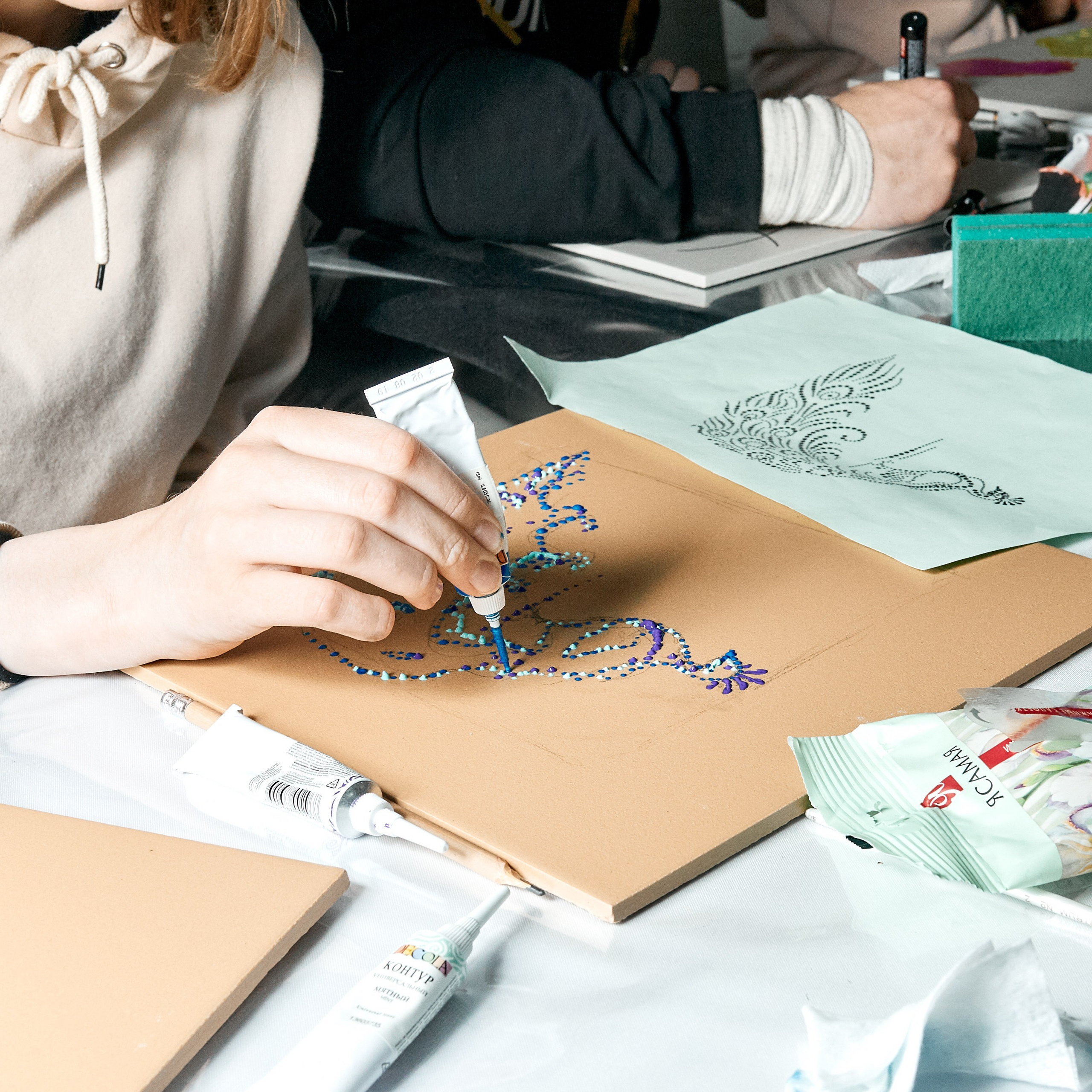 Фотограф на корпоратив в Москве, заказать услуги фотосъёмки — Цены, стоимость услуг профессионального фотографа на фотосессию корпоратива