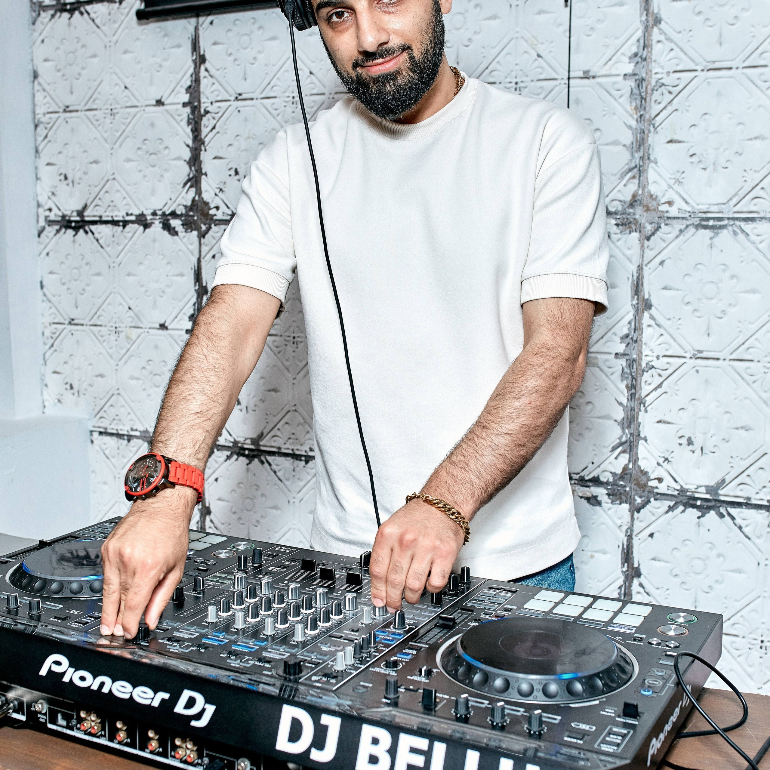 Фотограф на корпоратив в Москве, заказать услуги фотосъёмки — Цены, стоимость услуг профессионального фотографа на фотосессию корпоратива