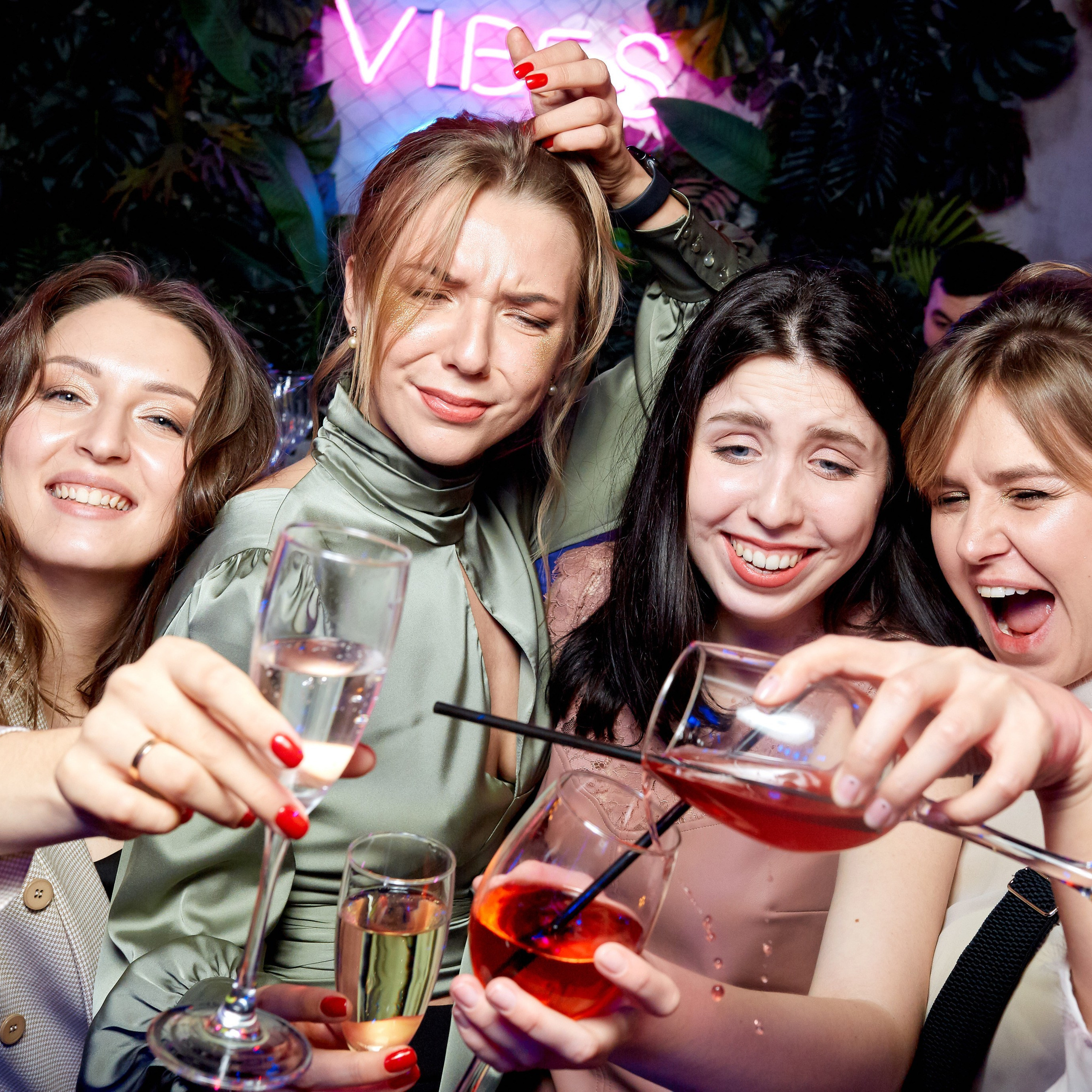 Фотограф на корпоратив в Москве, заказать услуги фотосъёмки — Цены, стоимость услуг профессионального фотографа на фотосессию корпоратива