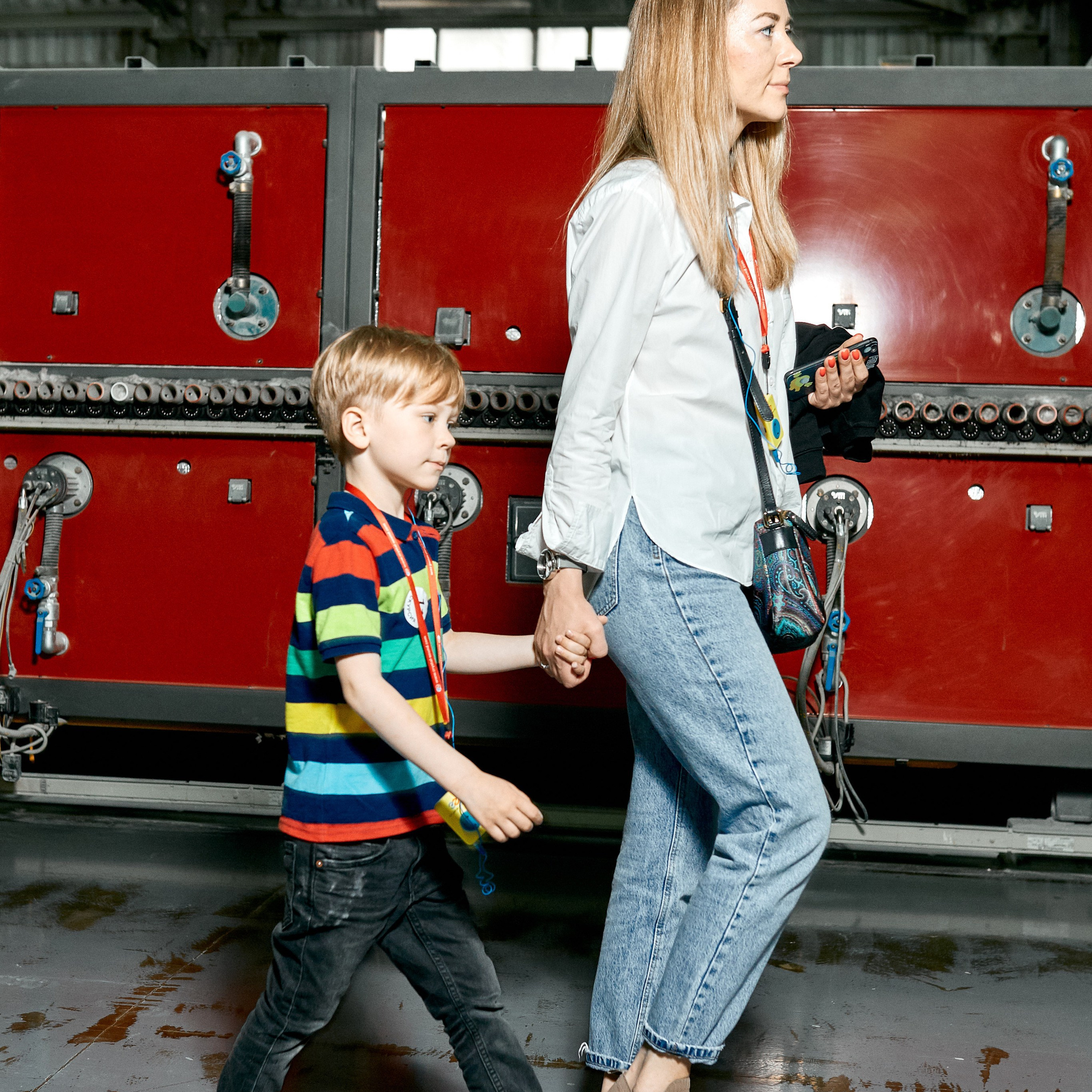 Фотограф на корпоратив в Москве, заказать услуги фотосъёмки — Цены, стоимость услуг профессионального фотографа на фотосессию корпоратива