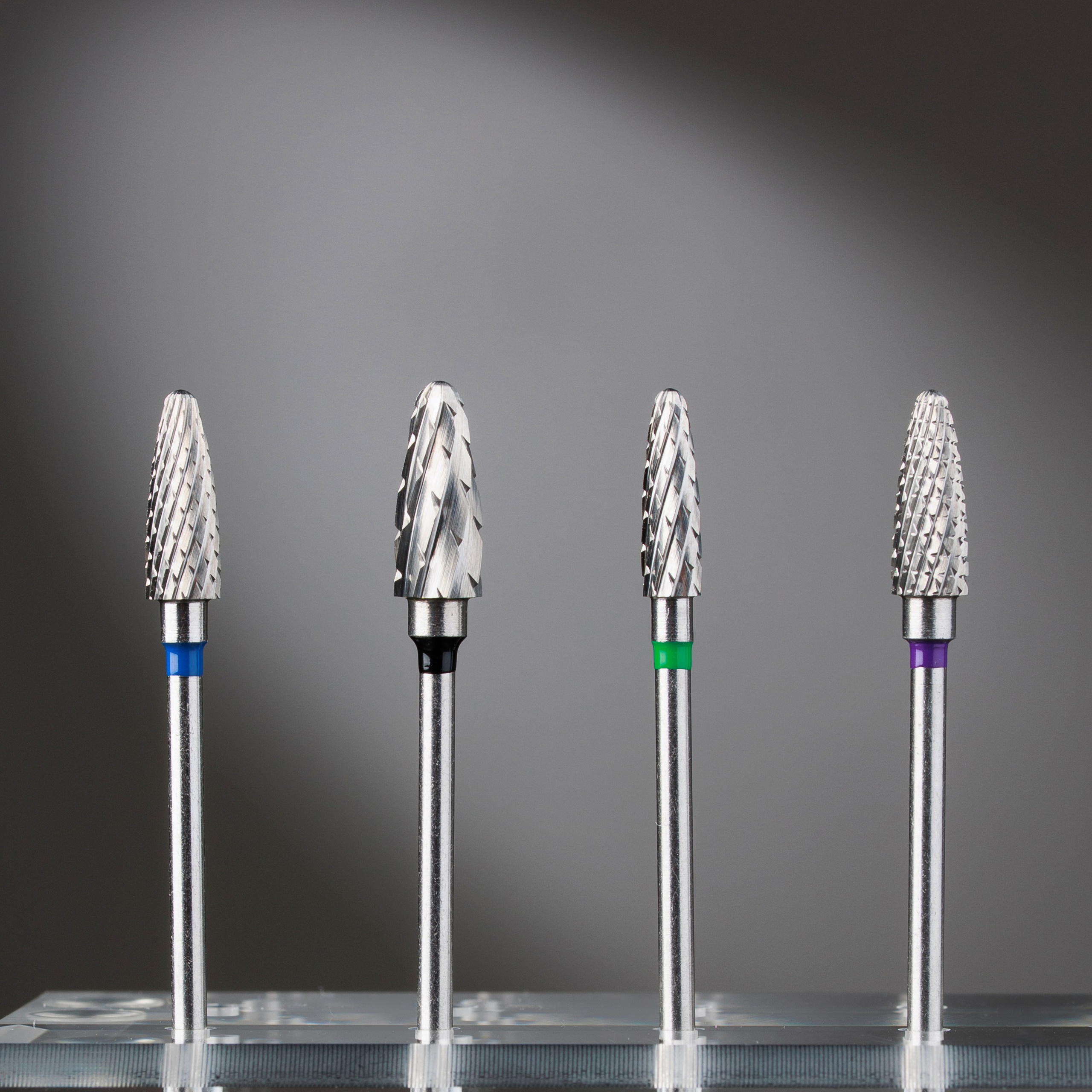 Художественная съёмка набора фрез с подсветкой