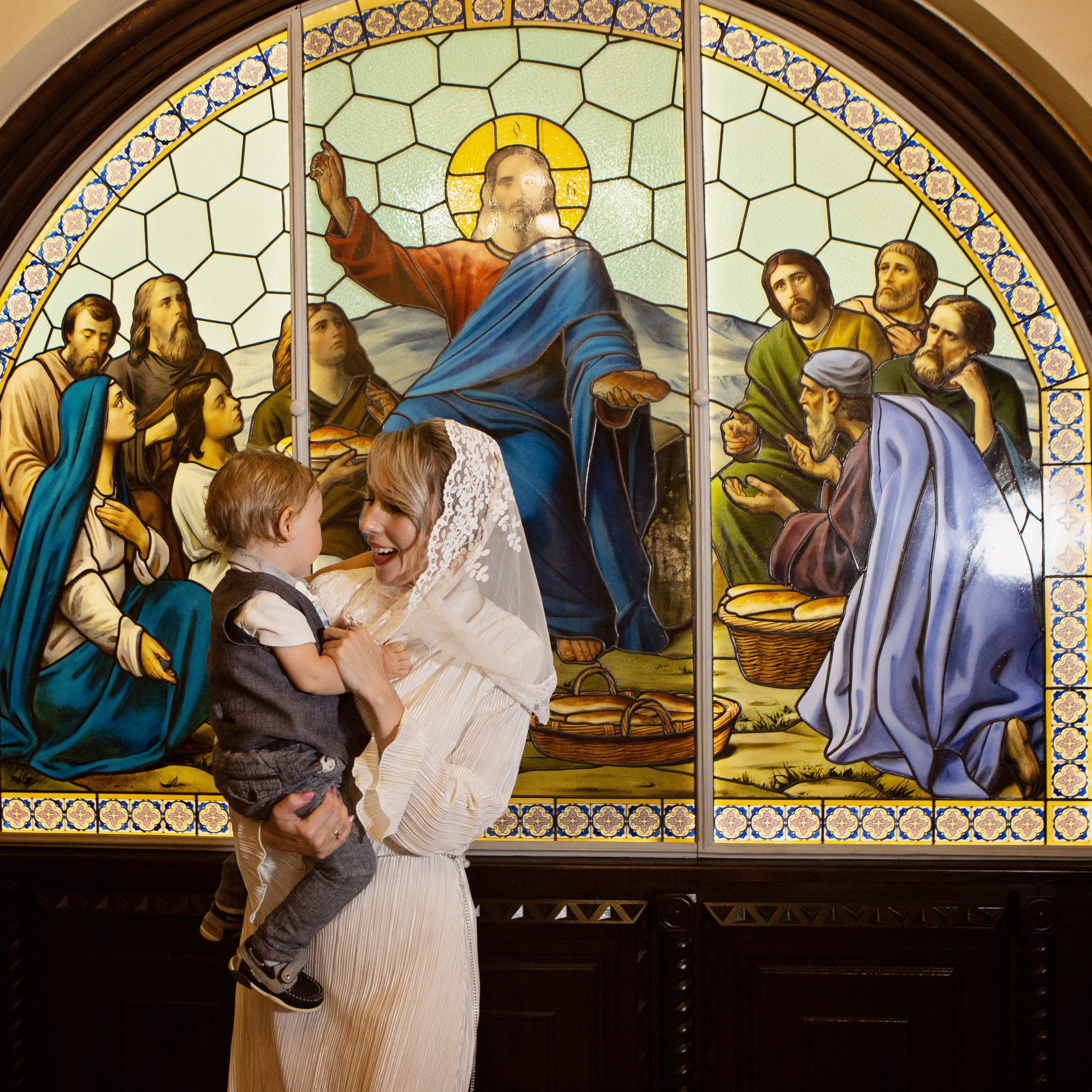 Фотосессия крещения новорожденных