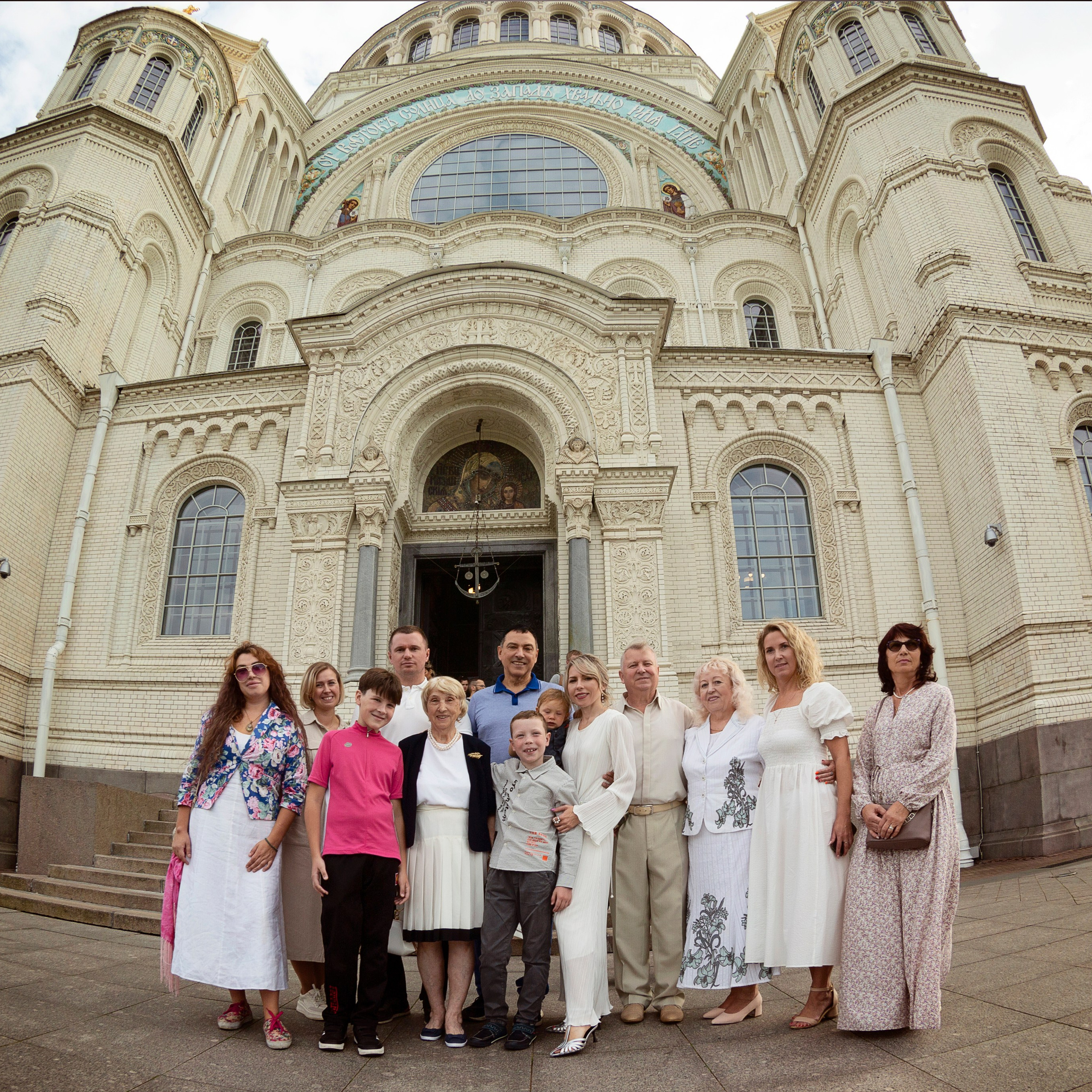 Фотосессия крещения новорожденных