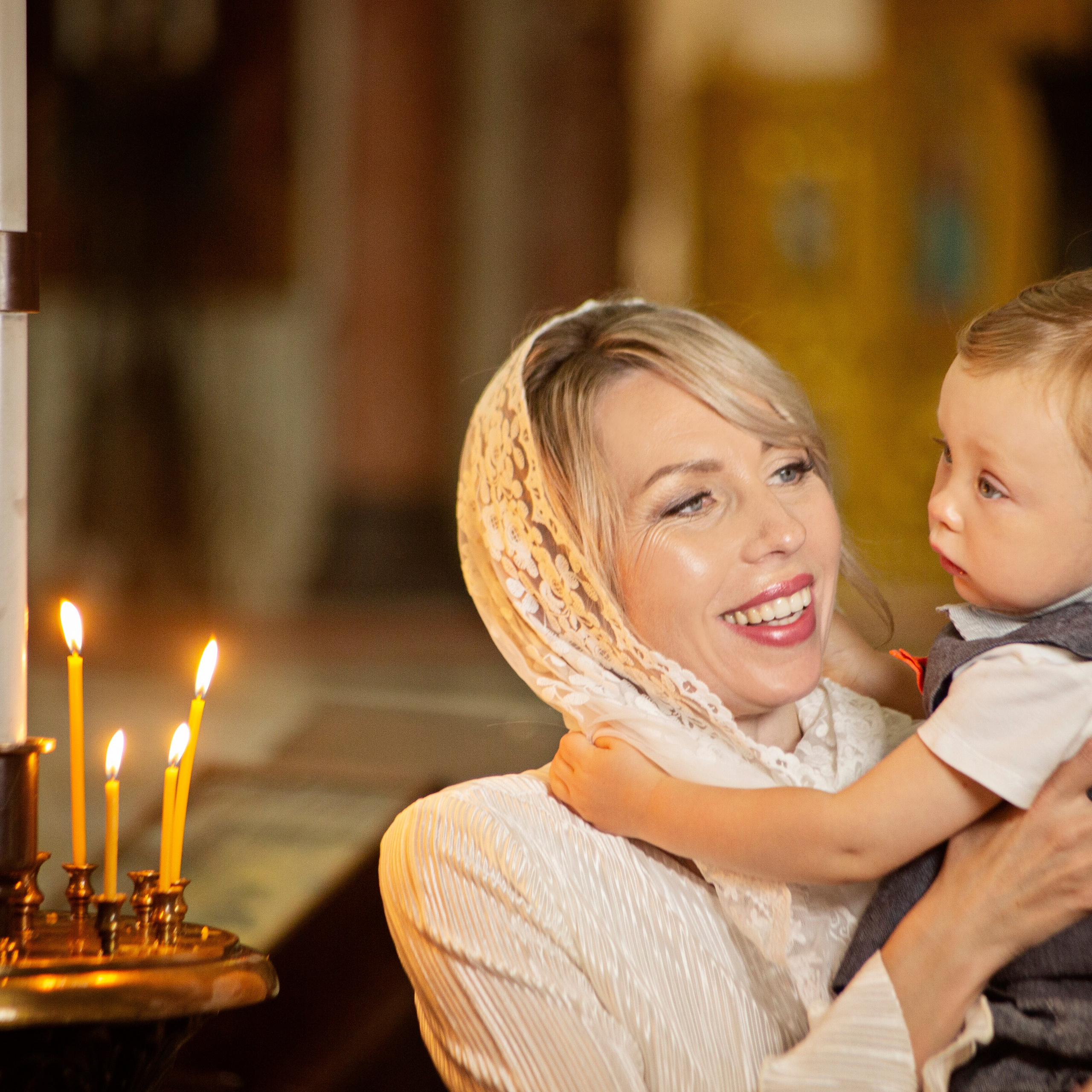 Фотосессия крещения новорожденных