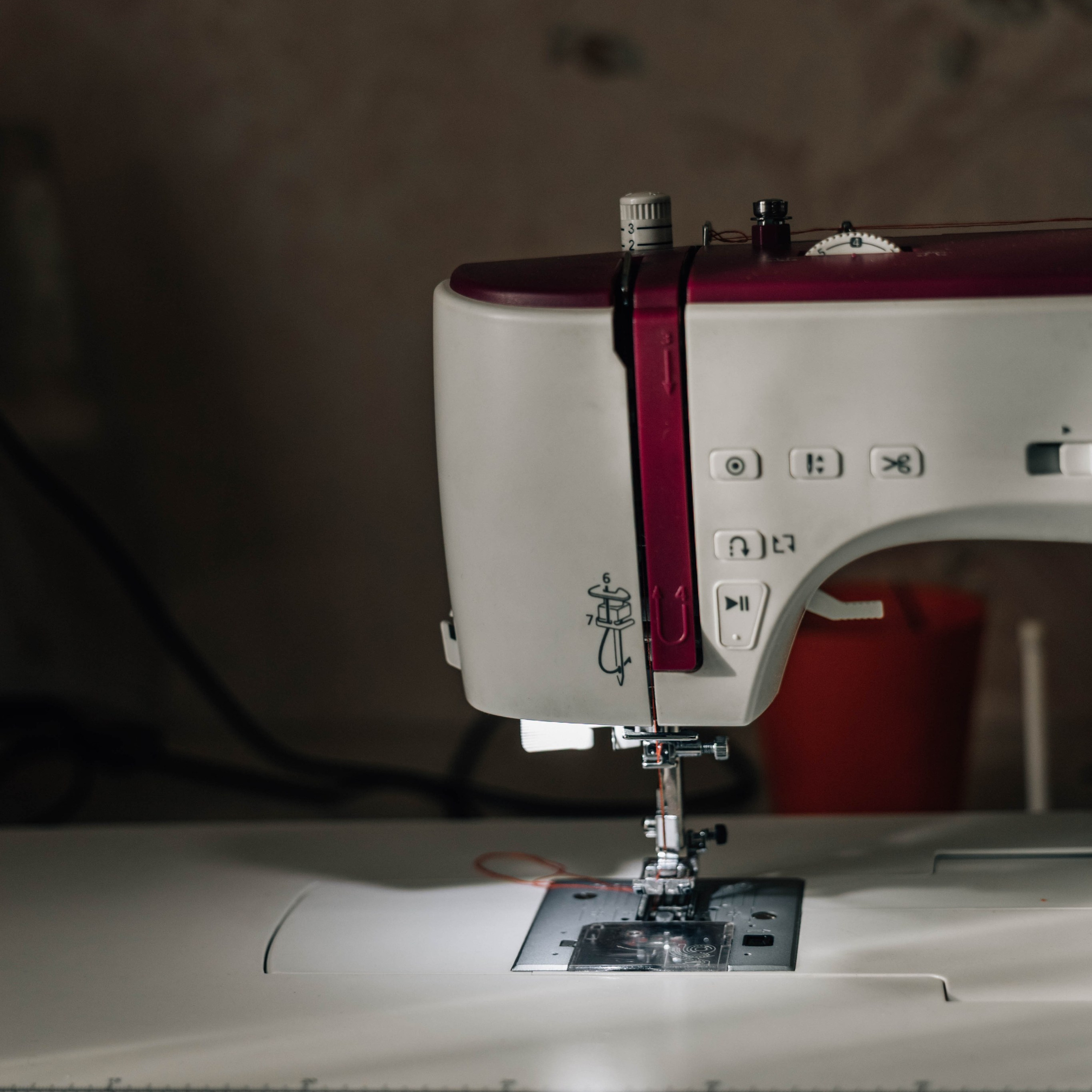 Александра: пошив церковных облачений. Фотограф Серебряные Пруды — Екатерина Рыкина | Детские и семейные фотосъемки, бытовой жанр