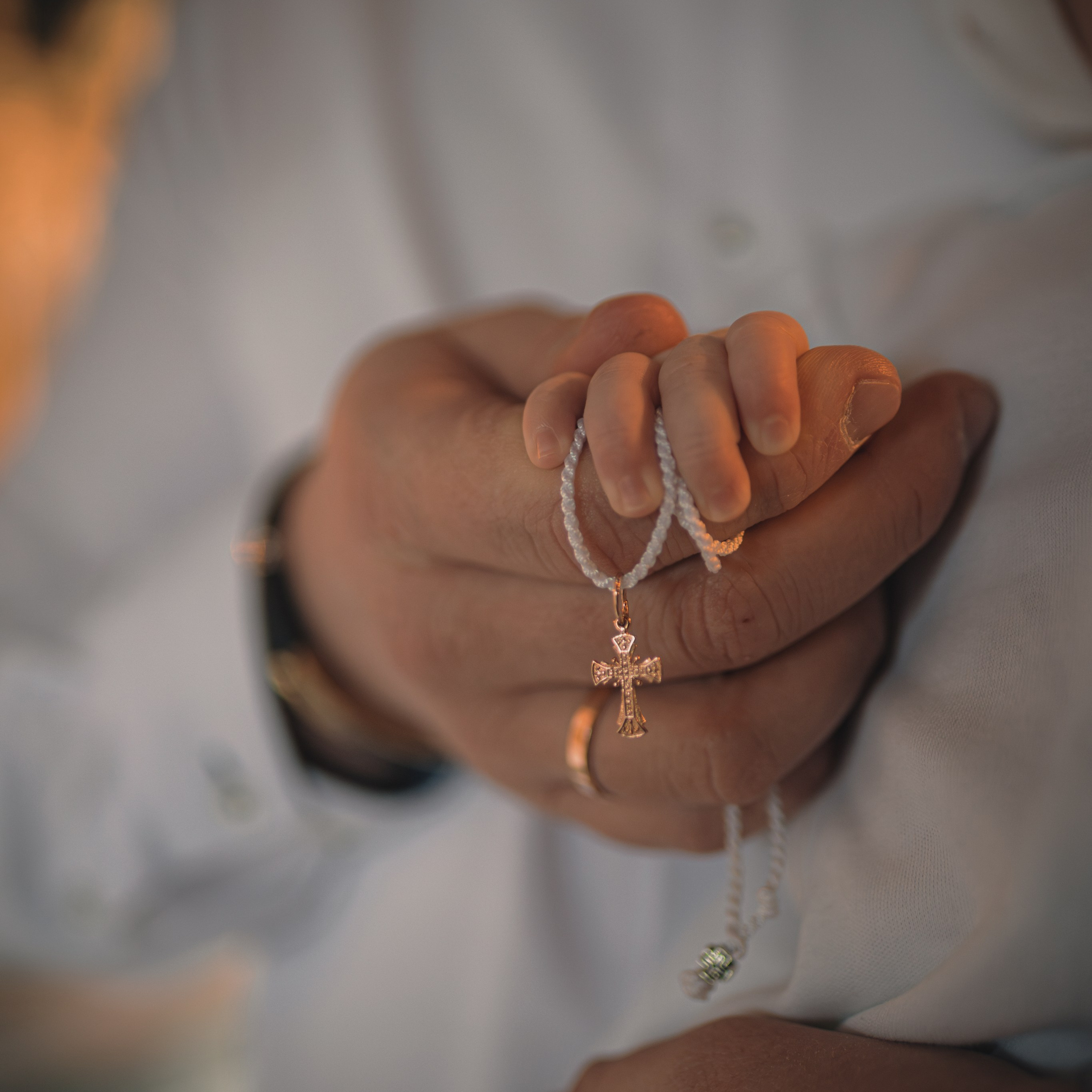 Профессиональные фотографии крещения в Храме Воскресения Словущего. Семейный фотограф в Москве 📸