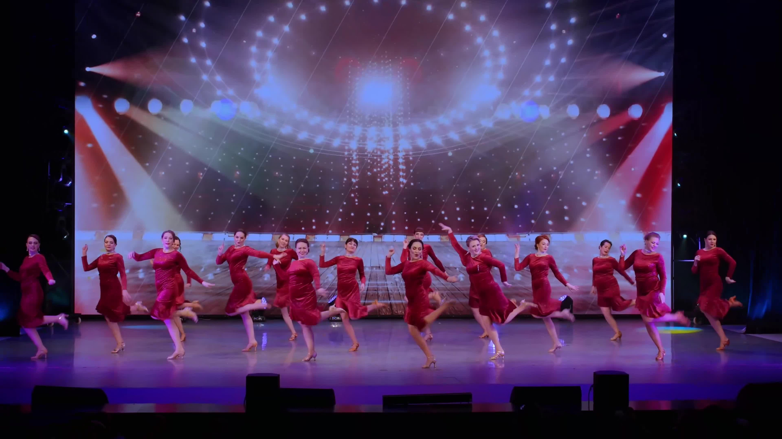 Студия танцев X-Studio (видео). Фотограф Братск Юлий Дежин