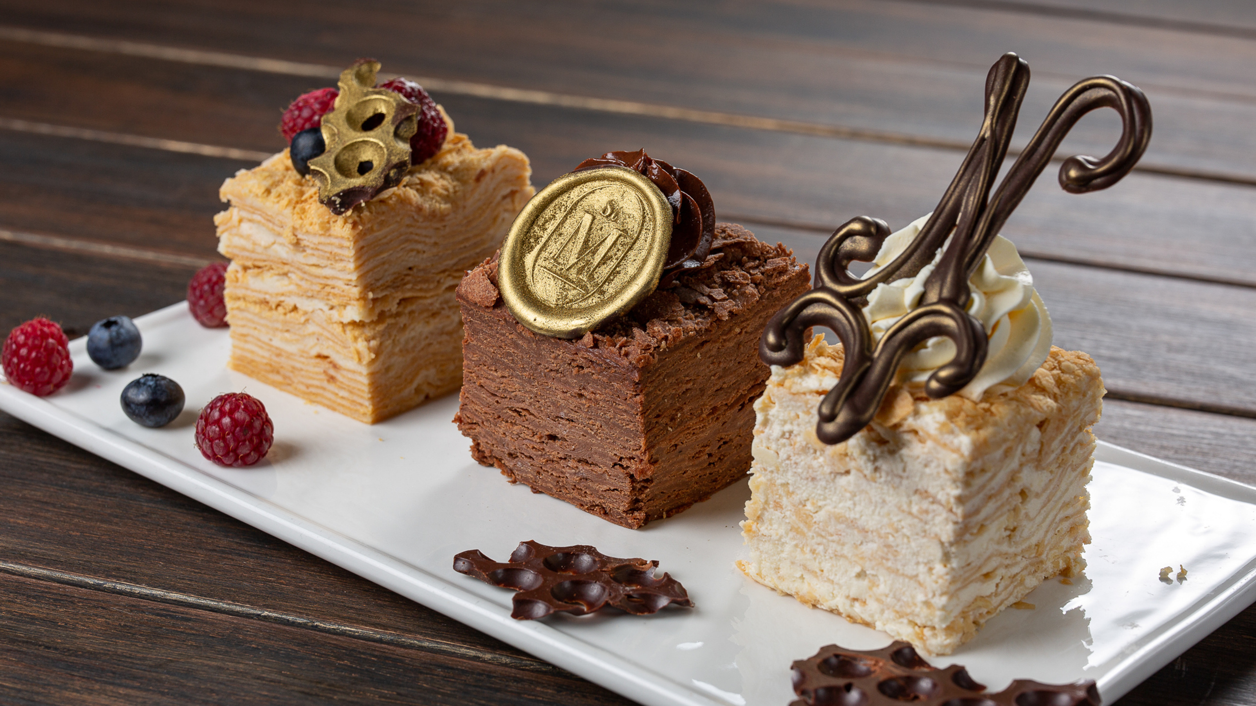 Десерты, ресторан Saint Michel.